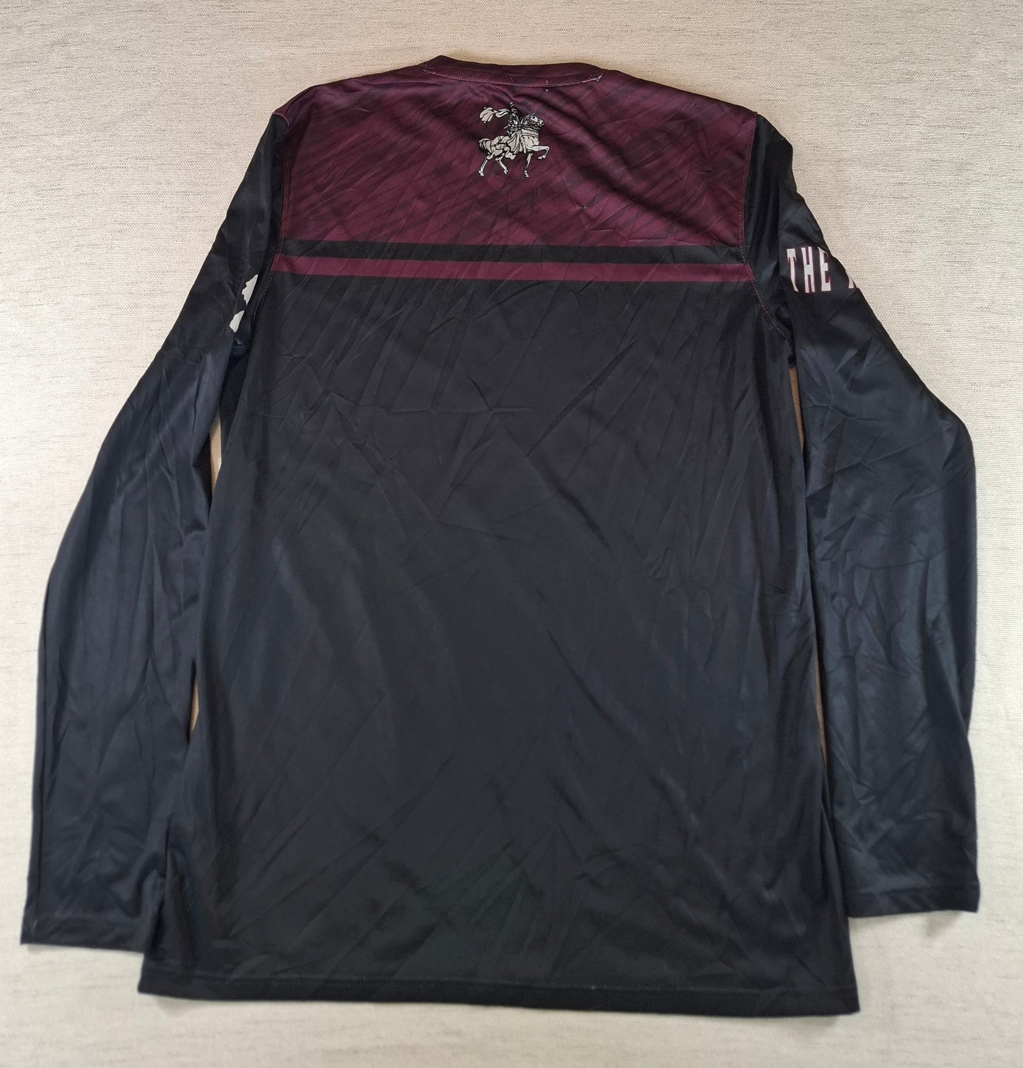 001236 Under Armour longsleeve t-shirt size M Purple/ Black. Lancers.