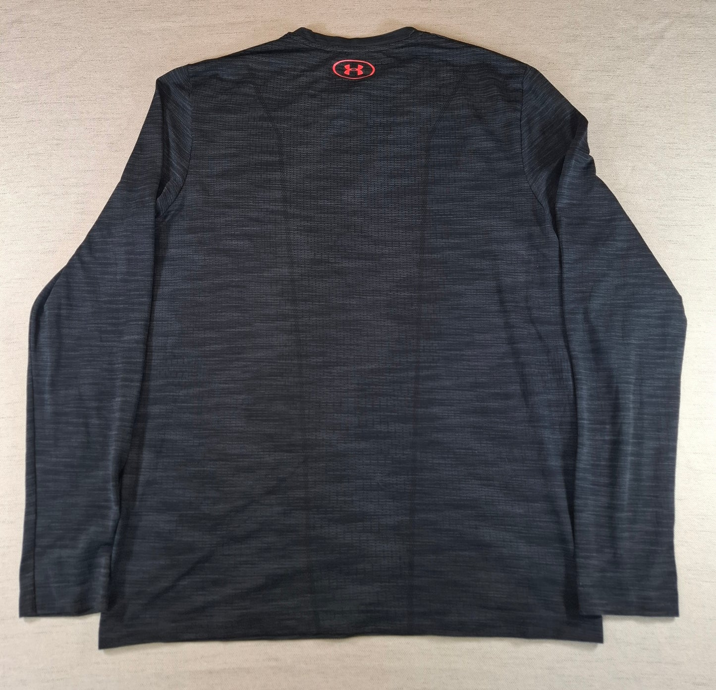 001237 Under Armour longsleeve t-shirt size L Antracite