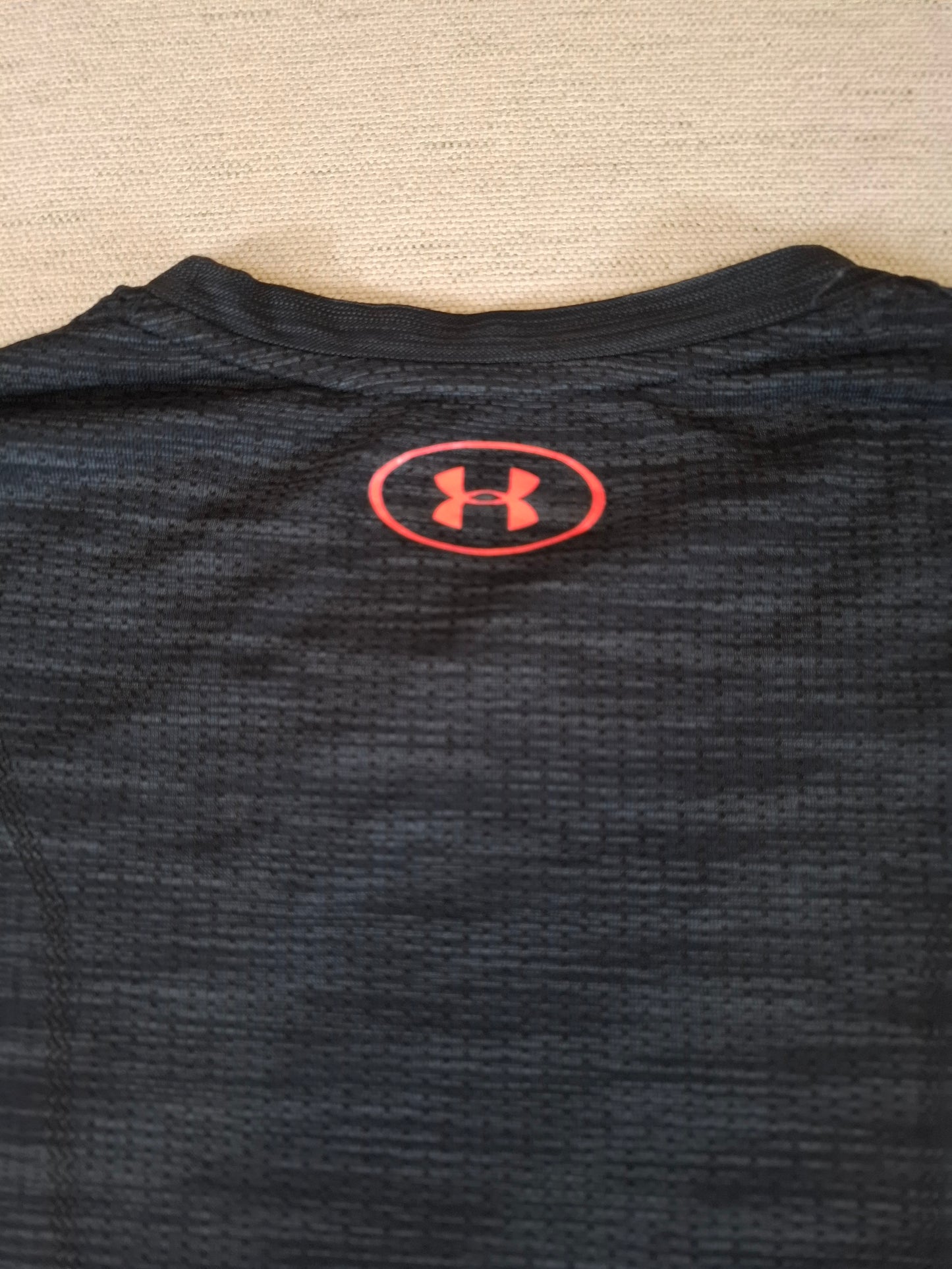001237 Under Armour longsleeve t-shirt size L Antracite