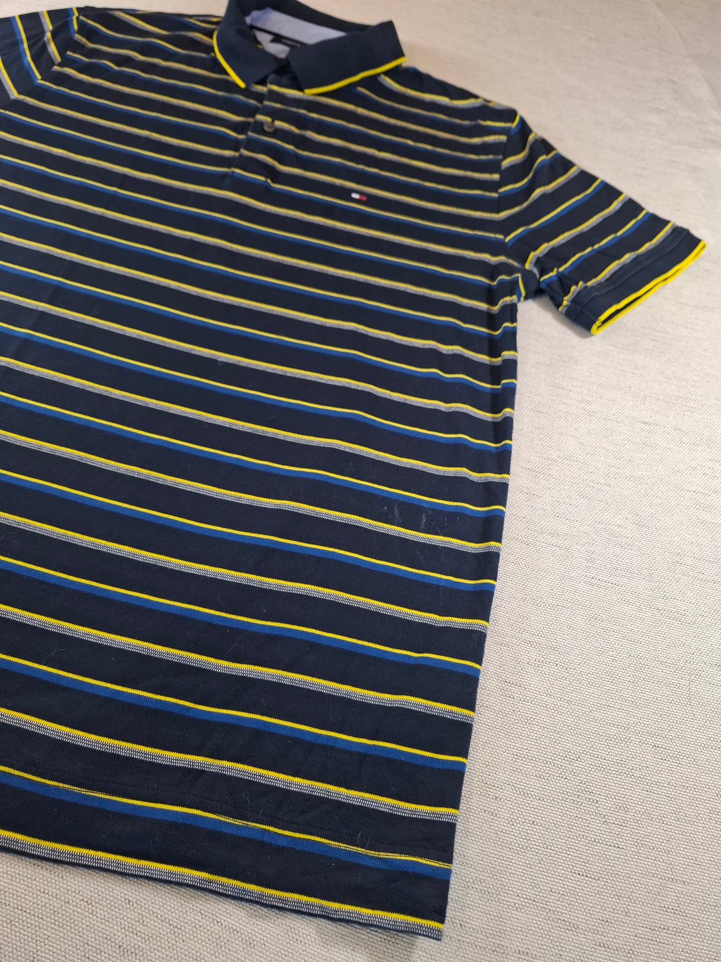 001238 Tommy Hilfiger Polo shirt size L Navy/ Multicolor