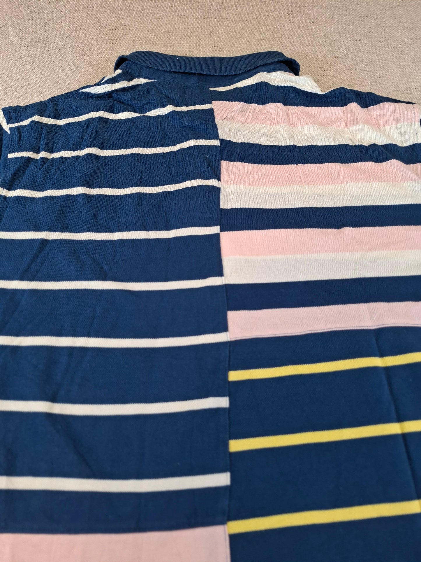 001243 Tommy Hilfiger Polo shirt size XL Navy/ Multicolor