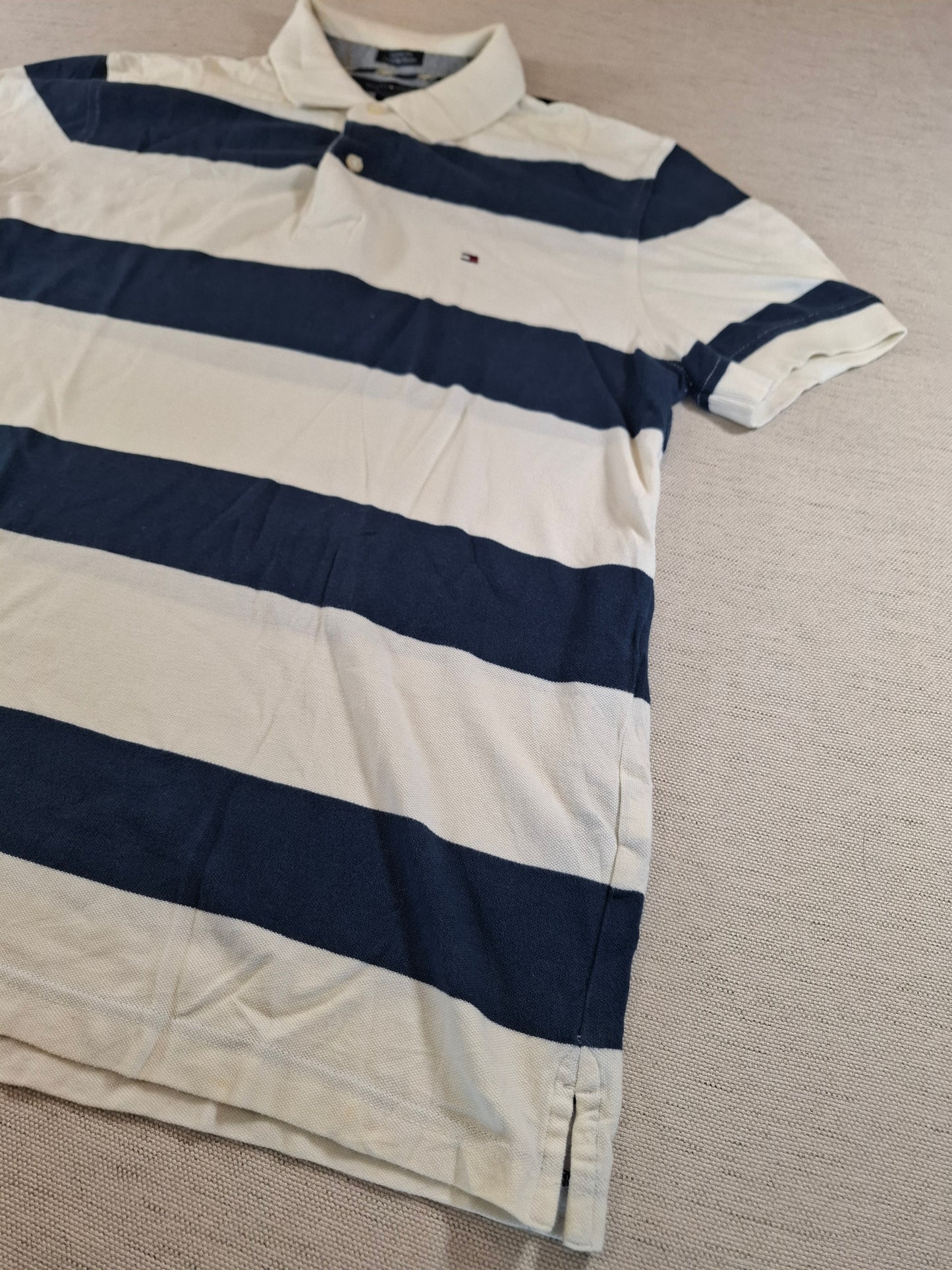 001247 Tommy Hilfiger Polo shirt size M Blue/ White checkered