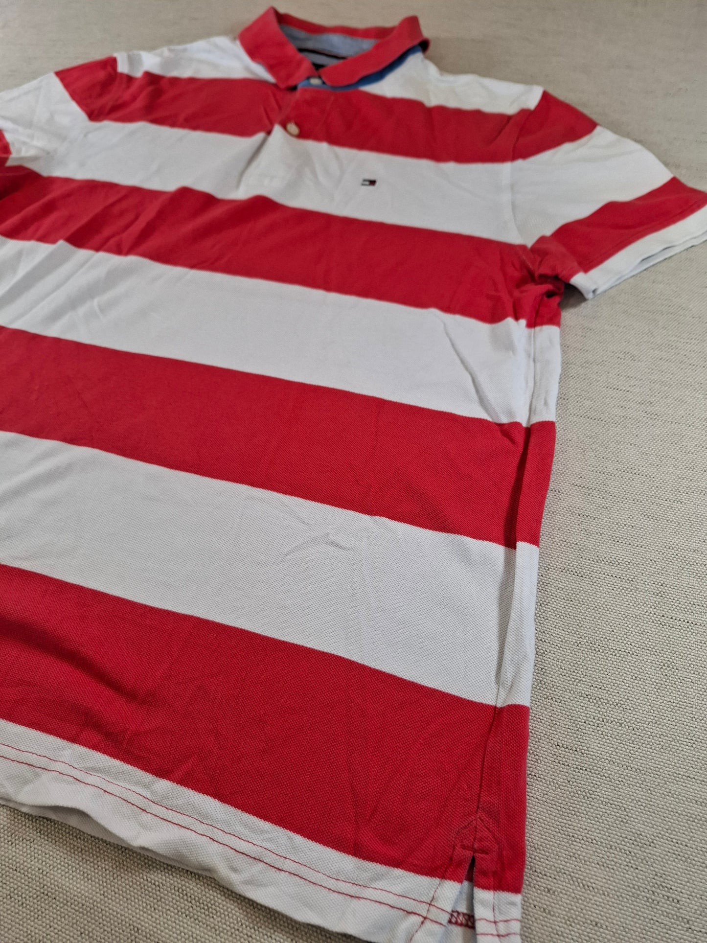 001248 Tommy Hilfiger Polo shirt size M Red/ White striped