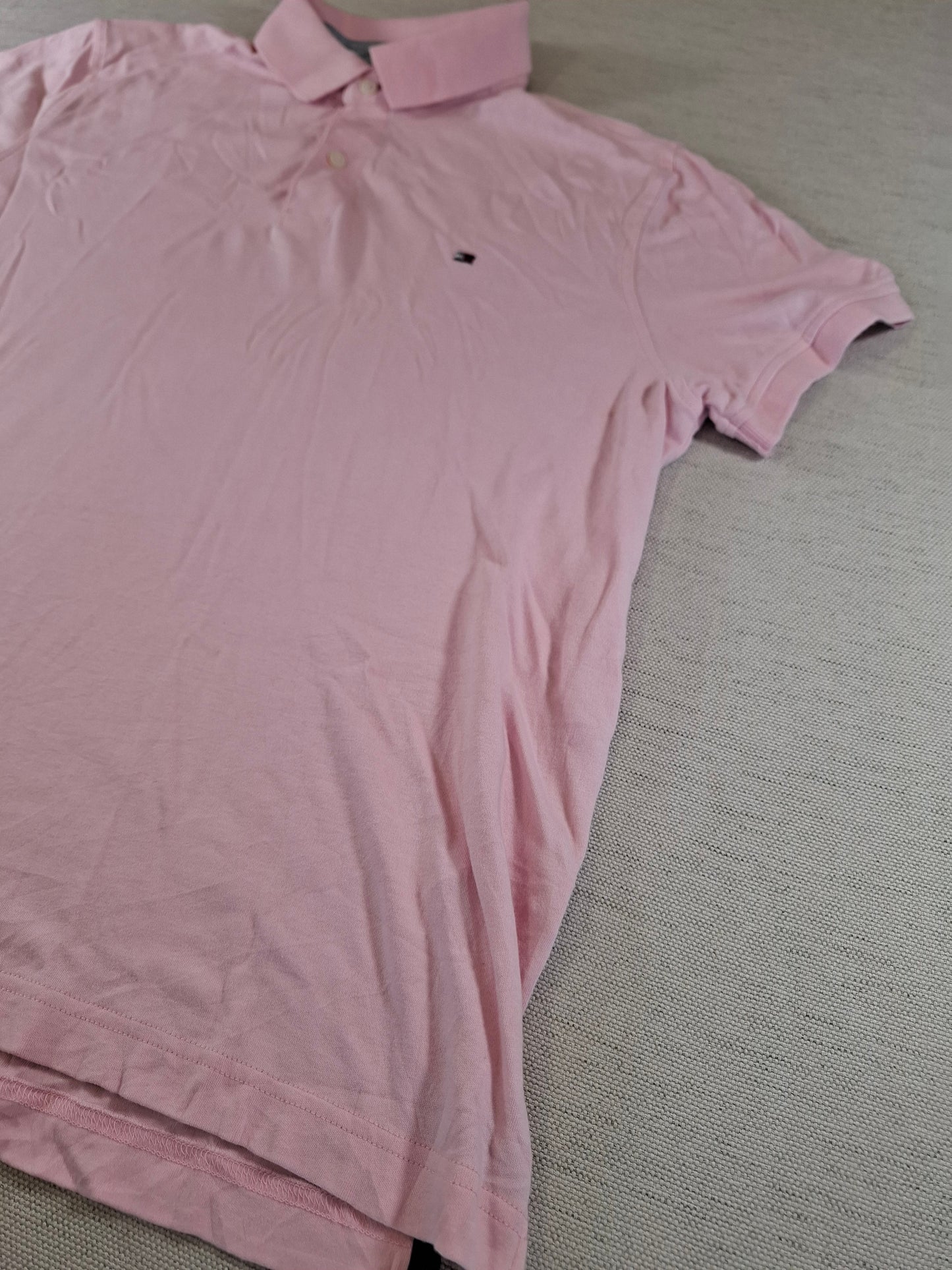001251 Tommy Hilfiger Polo shirt size M Pink