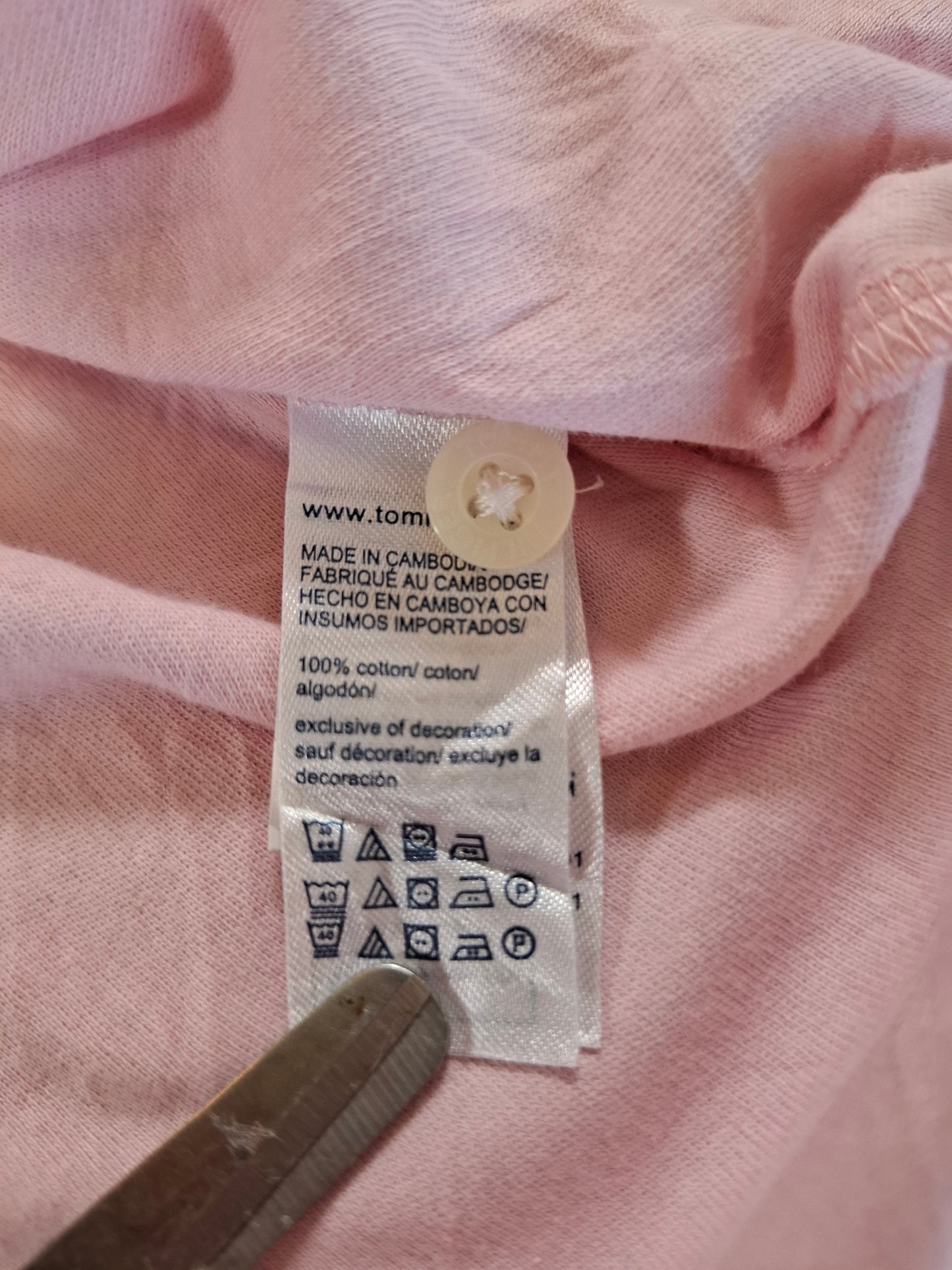 001251 Tommy Hilfiger Polo shirt size M Pink