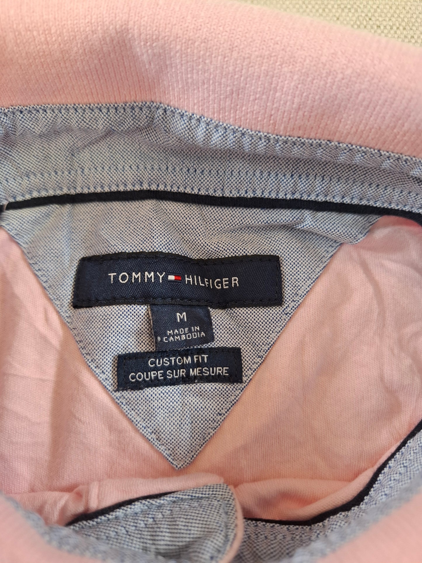 001251 Tommy Hilfiger Polo shirt size M Pink