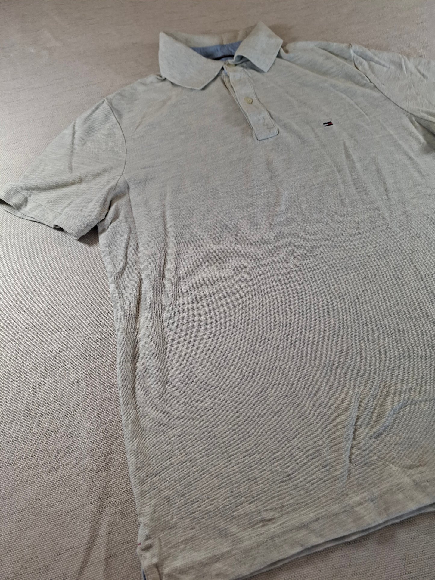 001270 Tommy Hilfiger Polo shirt size S Grey