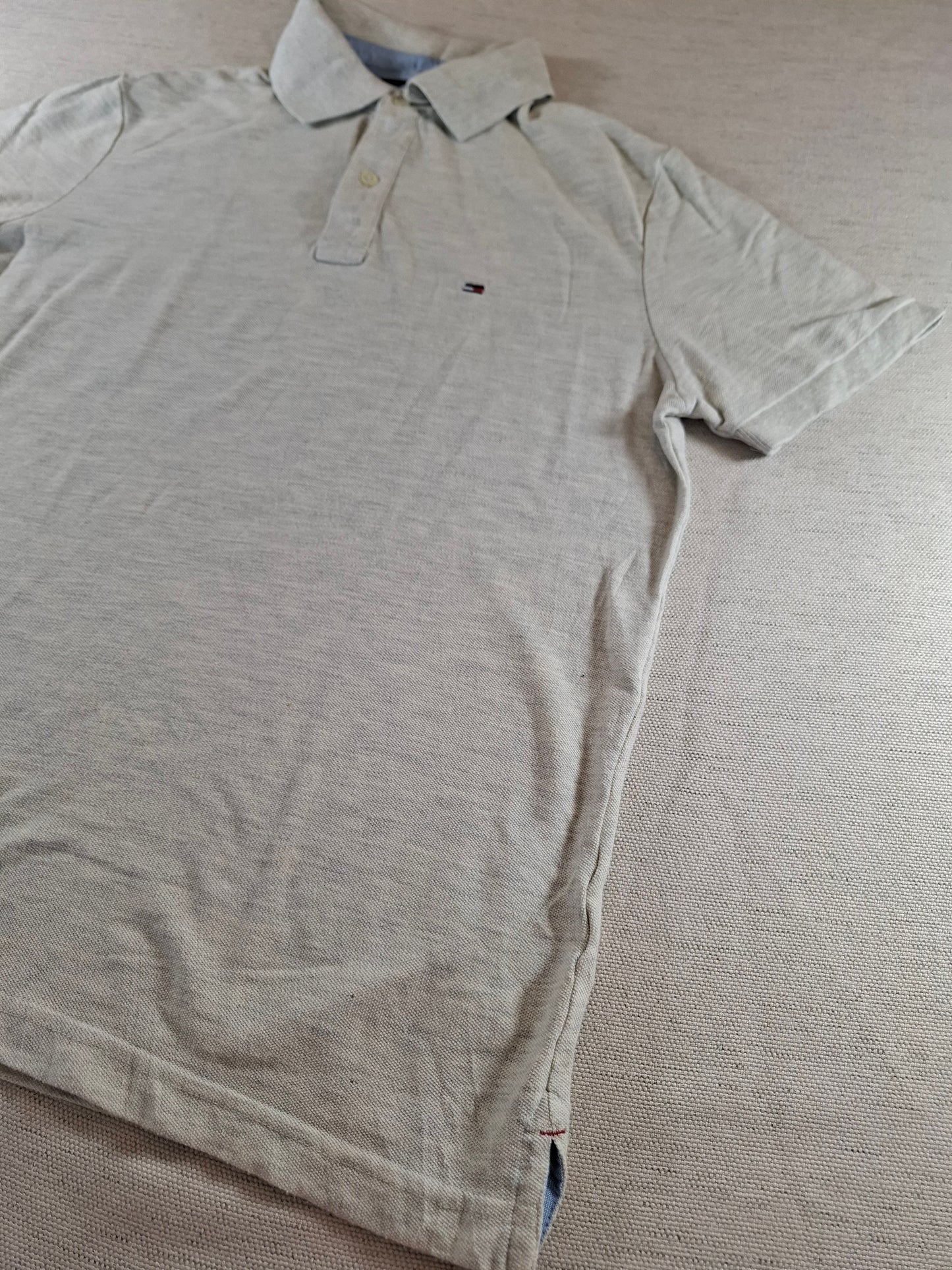 001270 Tommy Hilfiger Polo shirt size S Grey