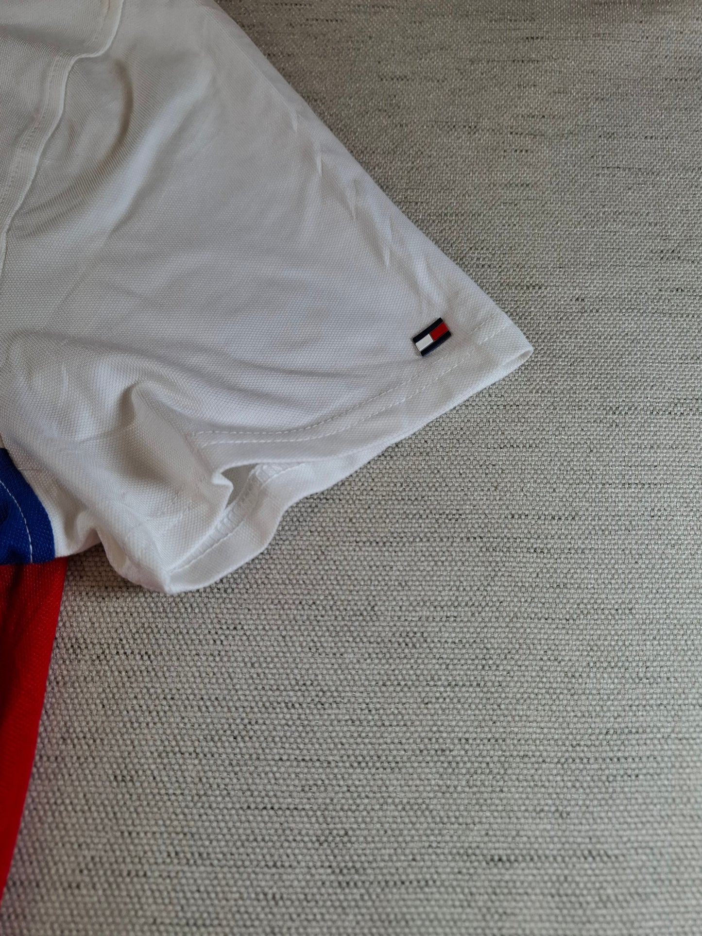 001290 Tommy Hilfiger Polo shirt size M Red/ White/ Blue