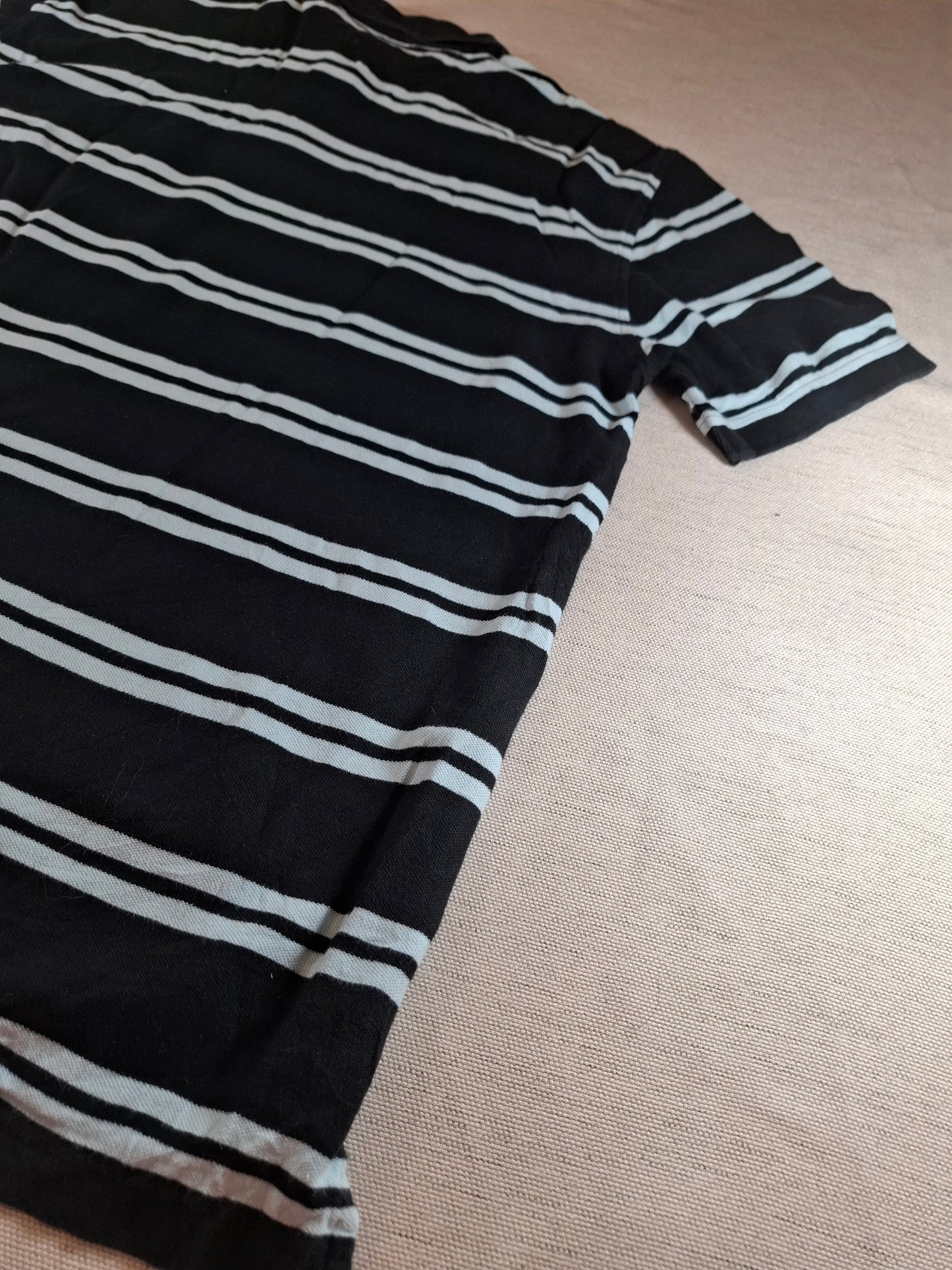 001299 Tommy Hilfiger Polo shirt size XL Black/ Lightblue stripes