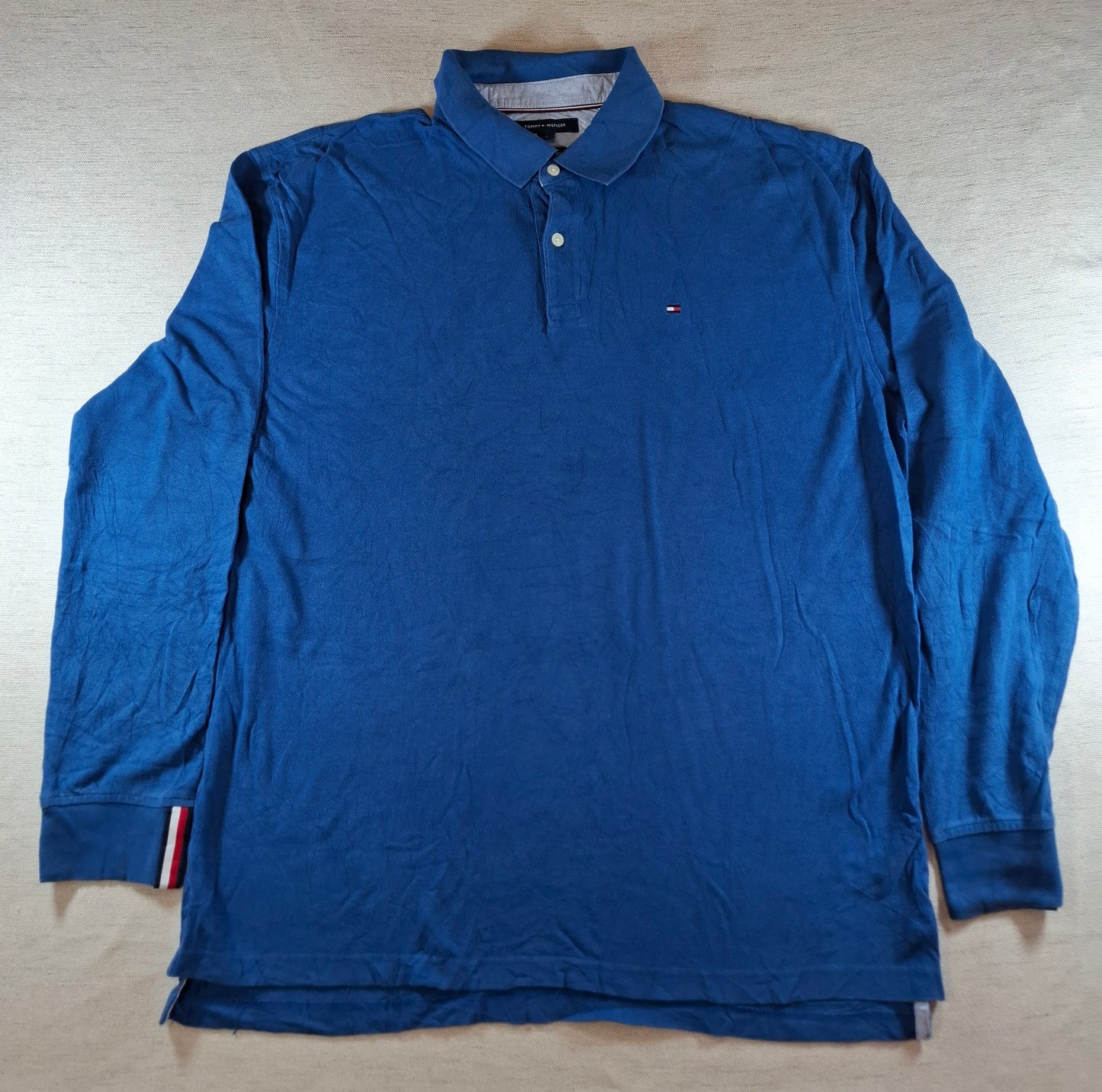 001301 Tommy Hilfiger Polo shirt size XL Blue