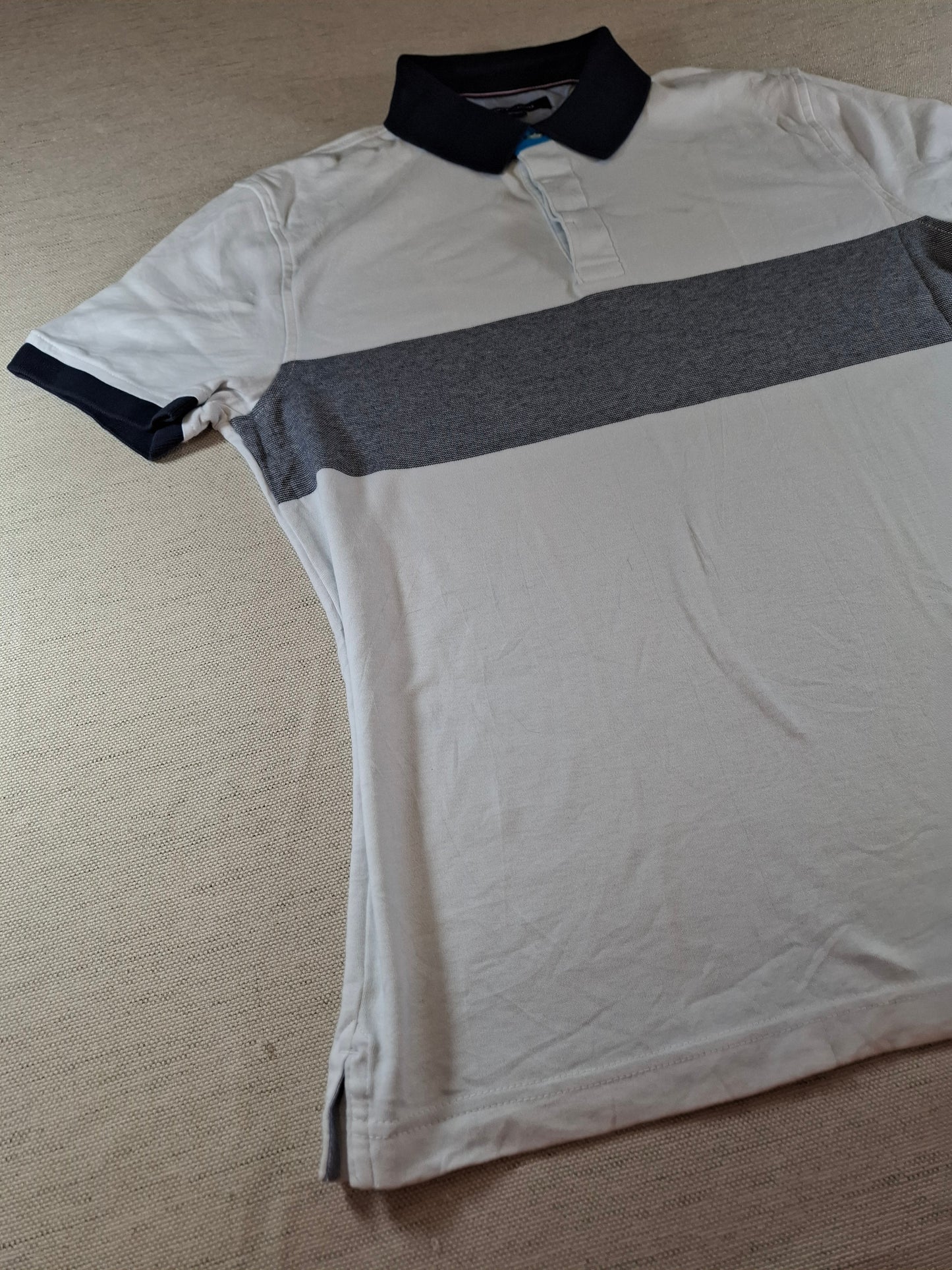 001302 Tommy Hilfiger Polo shirt size M White/ Grey stripes