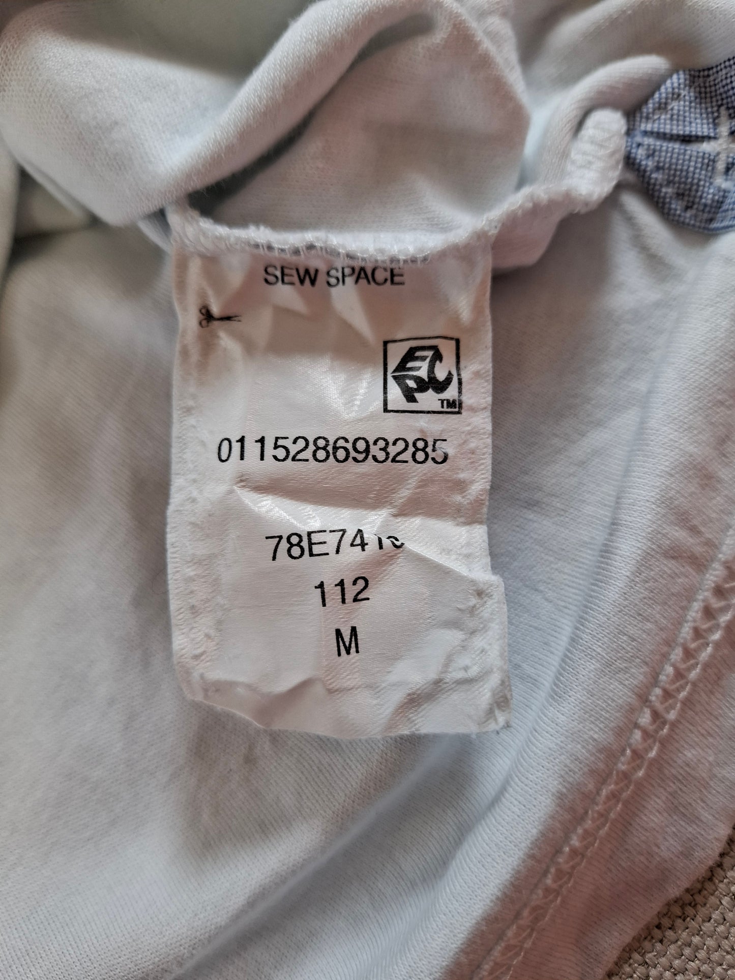 001302 Tommy Hilfiger Polo shirt size M White/ Grey stripes