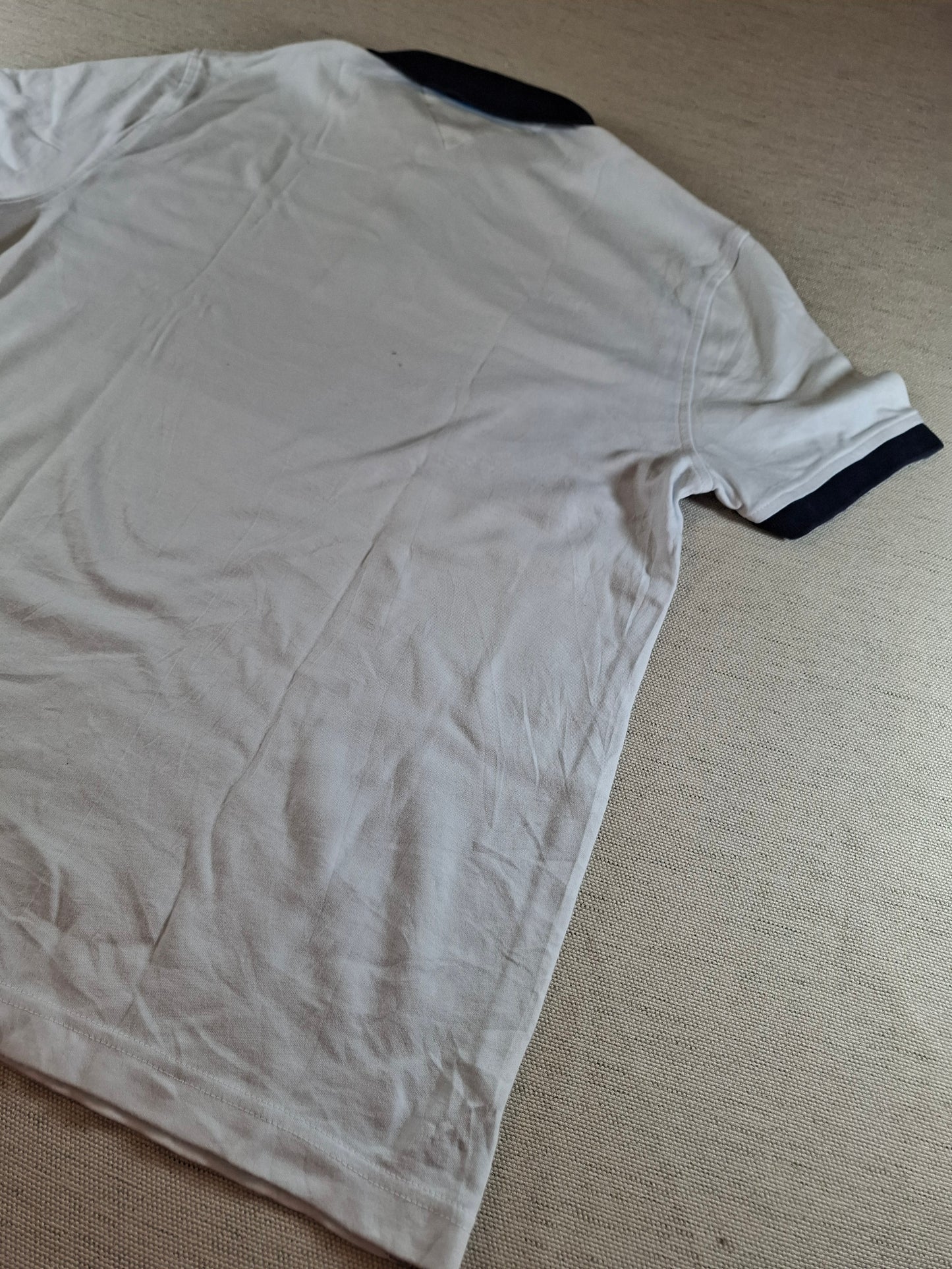 001302 Tommy Hilfiger Polo shirt size M White/ Grey stripes