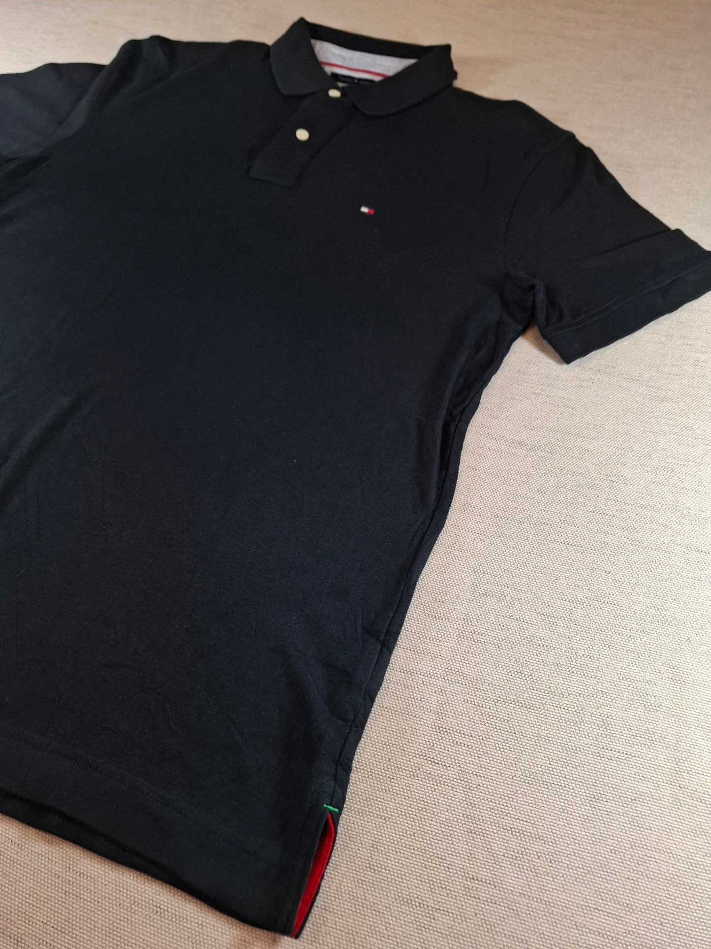 001304 Tommy Hilfiger Polo shirt size L Black