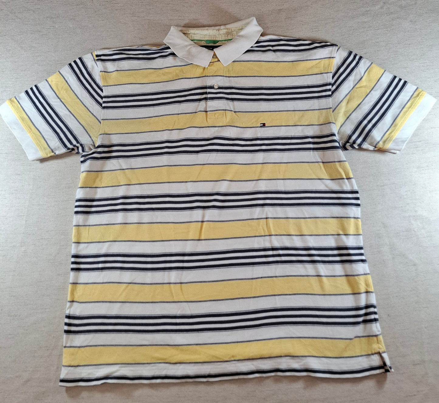 001311 Tommy Hilfiger Polo shirt size XL Yellow/ Multicolor
