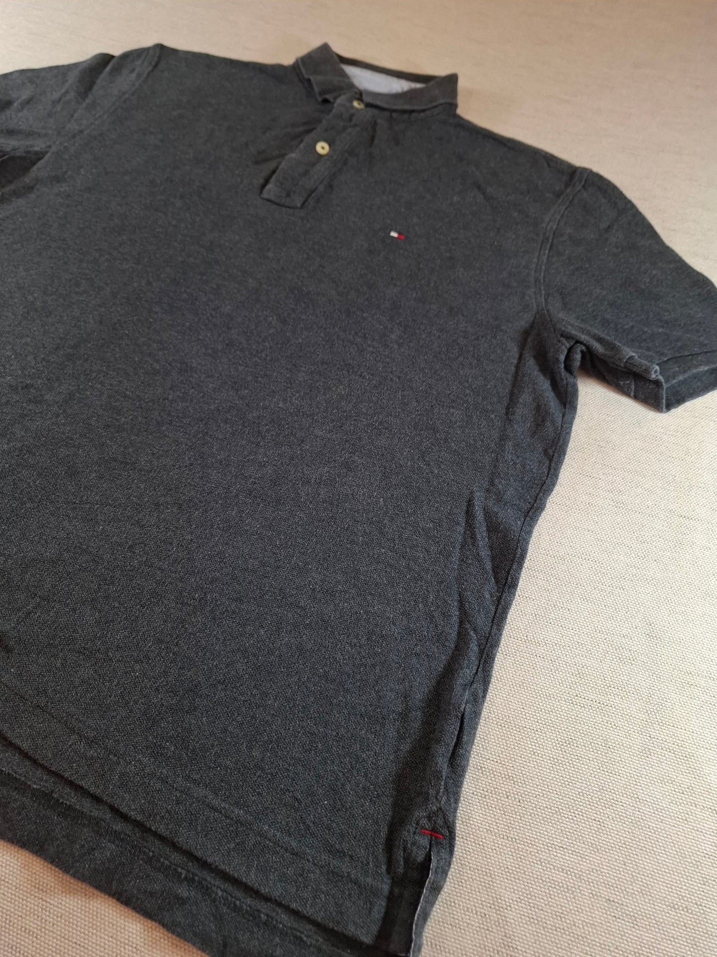 001312 Tommy Hilfiger Polo shirt size S Anthracite