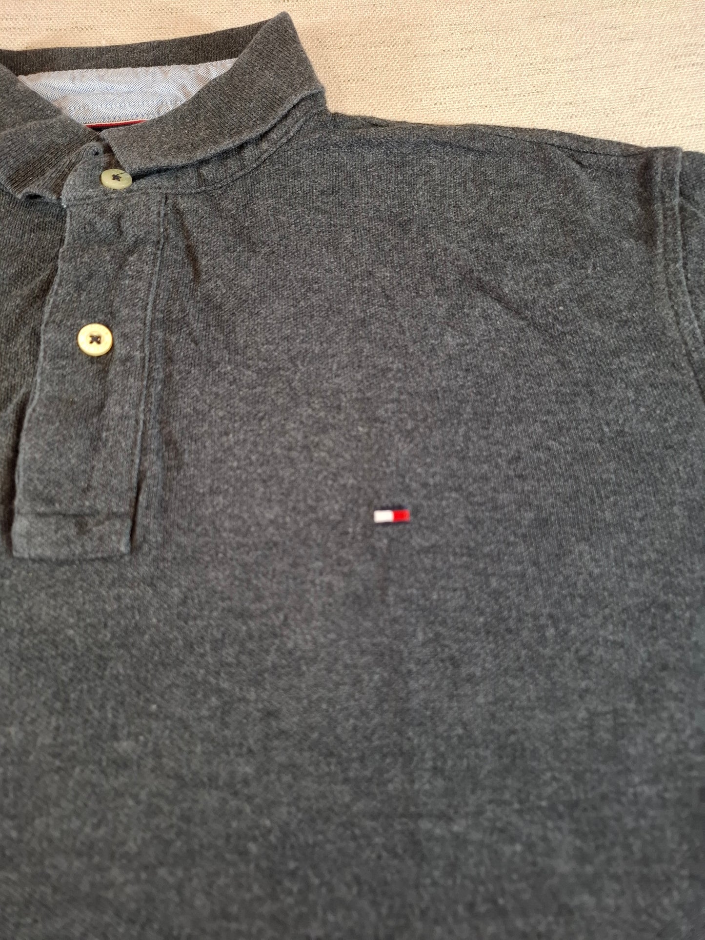 001312 Tommy Hilfiger Polo shirt size S Anthracite