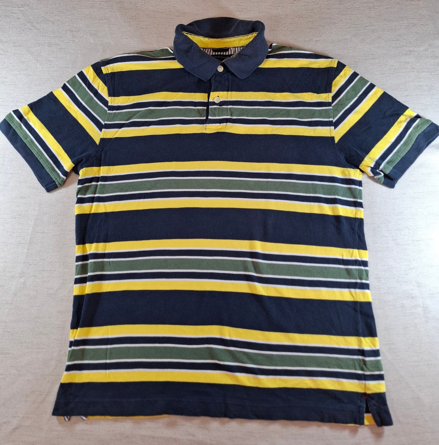 001320 Tommy Hilfiger Polo shirt size XL Navy/ Multicolor