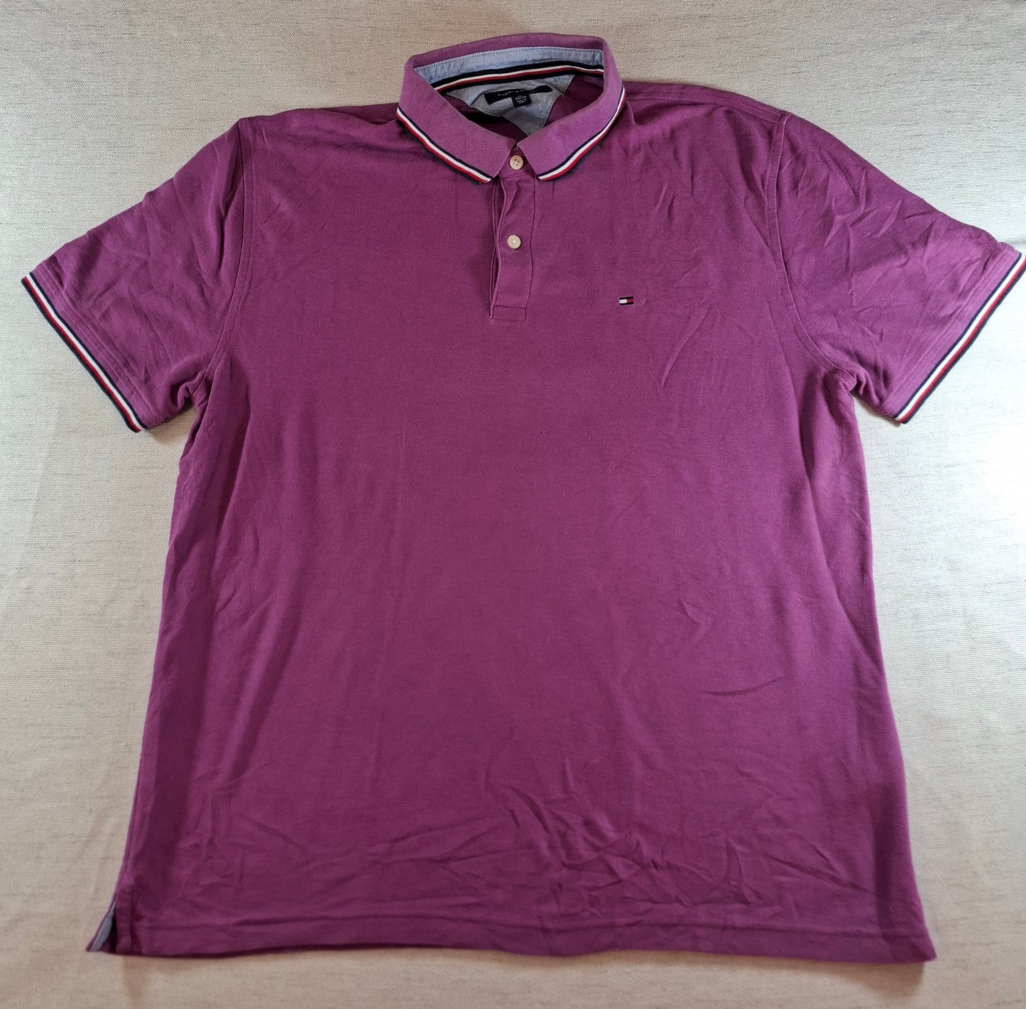 001322 Tommy Hilfiger Polo shirt size XL Purple