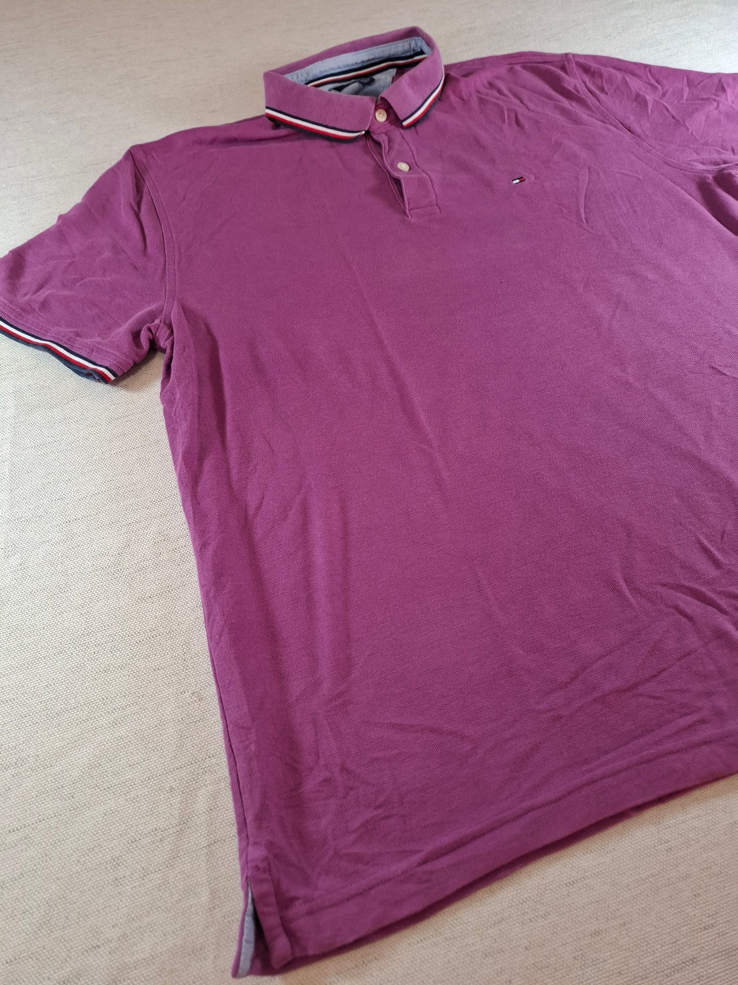 001322 Tommy Hilfiger Polo shirt size XL Purple