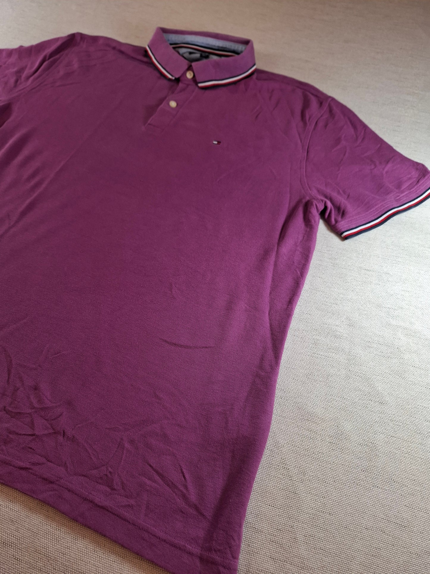 001322 Tommy Hilfiger Polo shirt size XL Purple