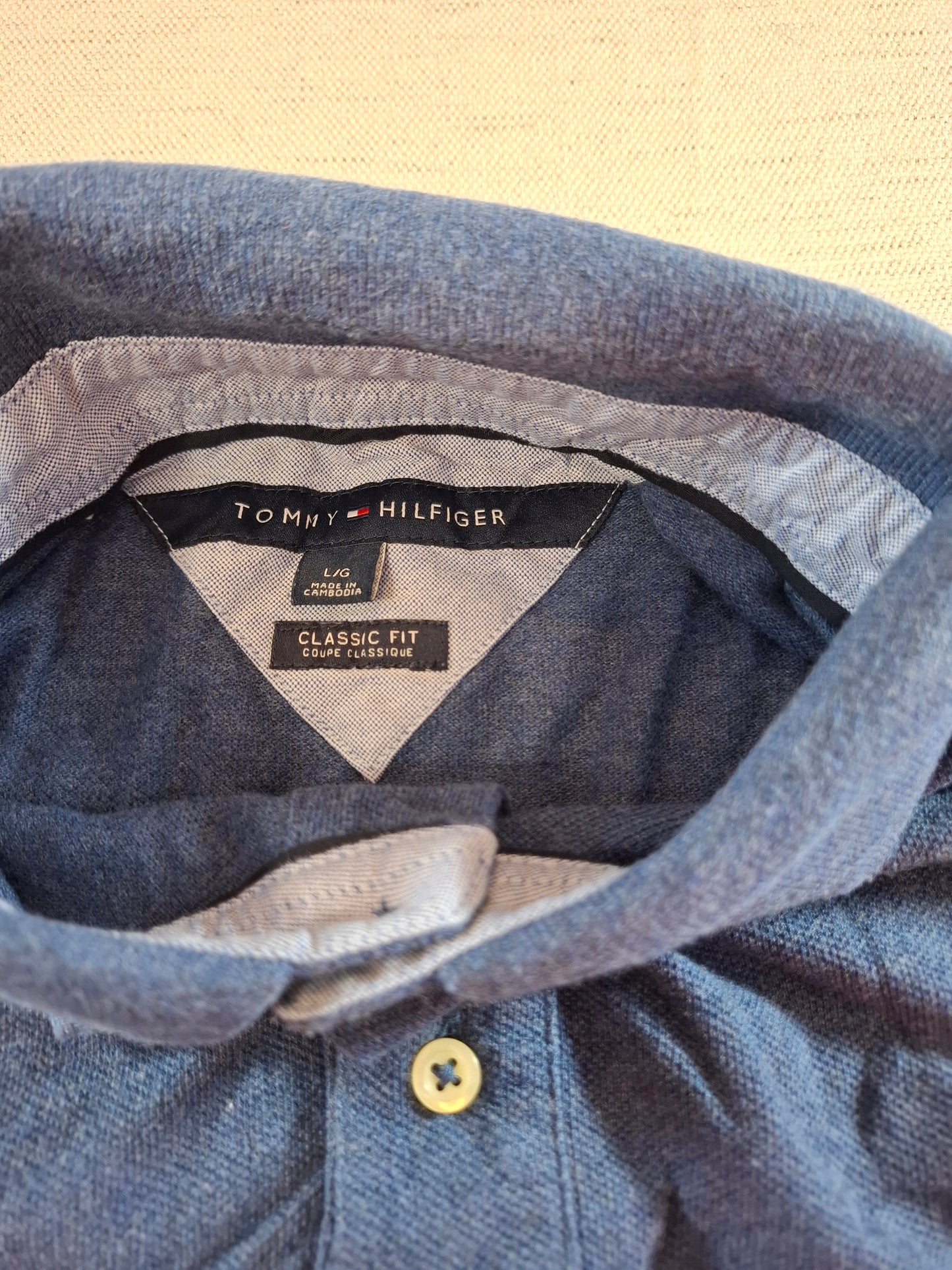 001323 Tommy Hilfiger Polo shirt size L Blue