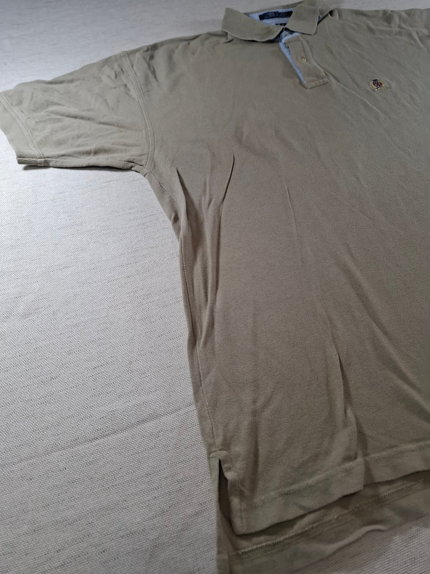 001343 Tommy Hilfiger Polo shirt size XL Khaki
