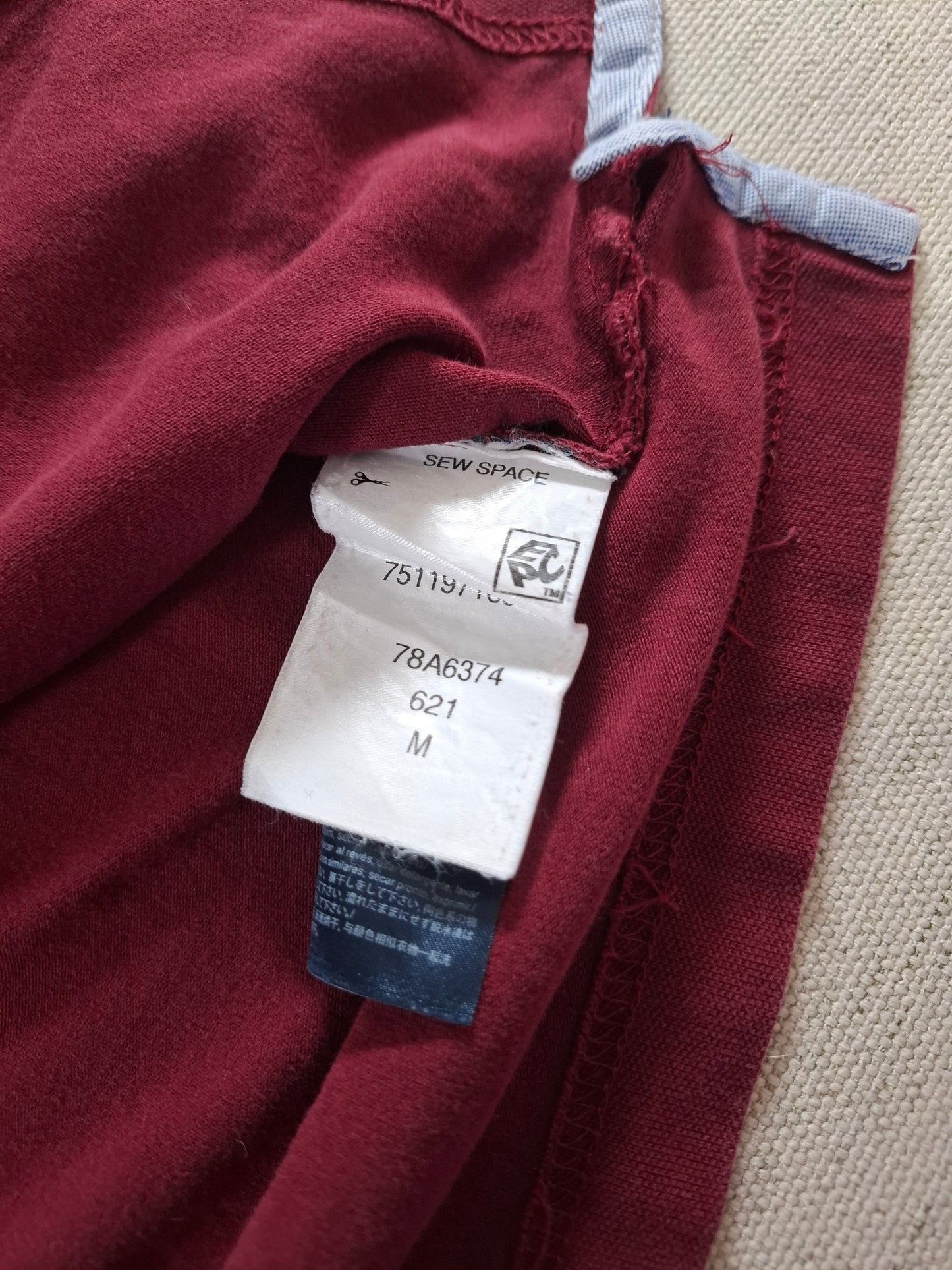 001345 Tommy Hilfiger Polo shirt size M Burgundy