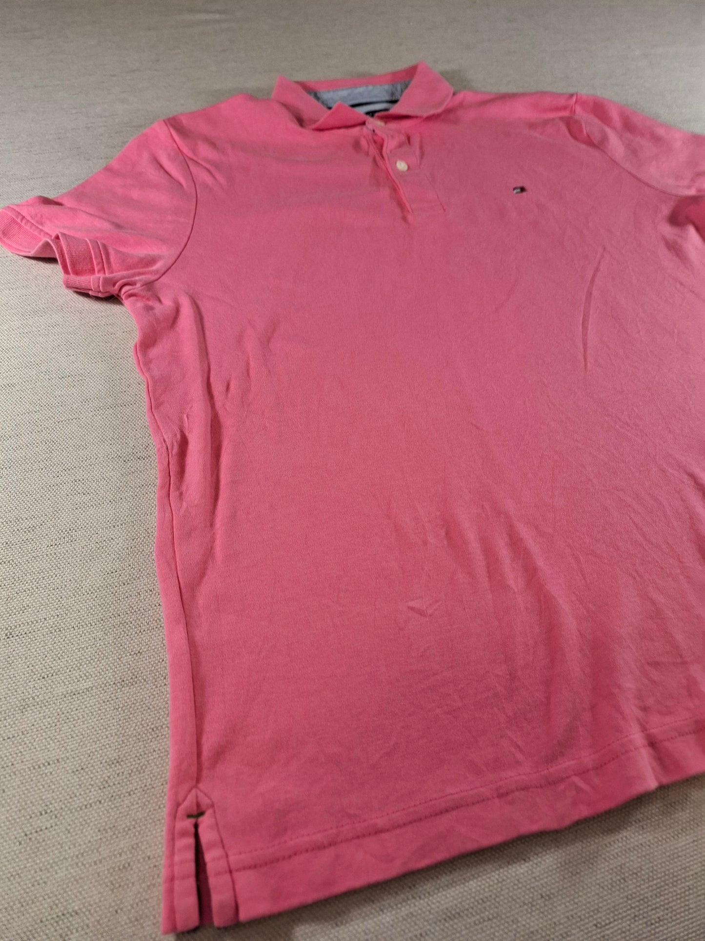 001352 Tommy Hilfiger Polo shirt size M Pink