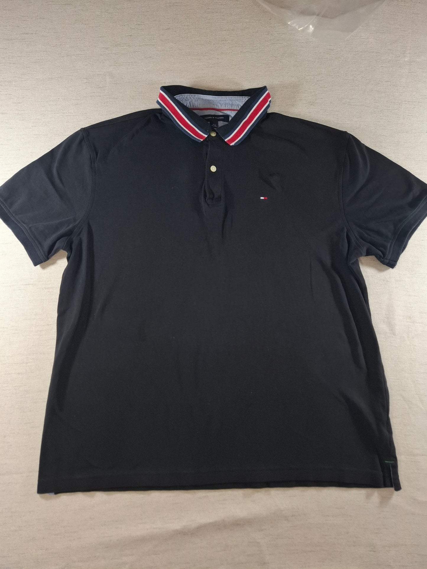 001354 Tommy Hilfiger Polo shirt size XL Black