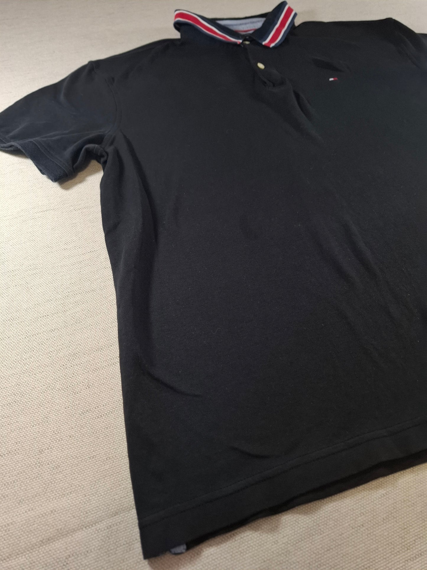 001354 Tommy Hilfiger Polo shirt size XL Black