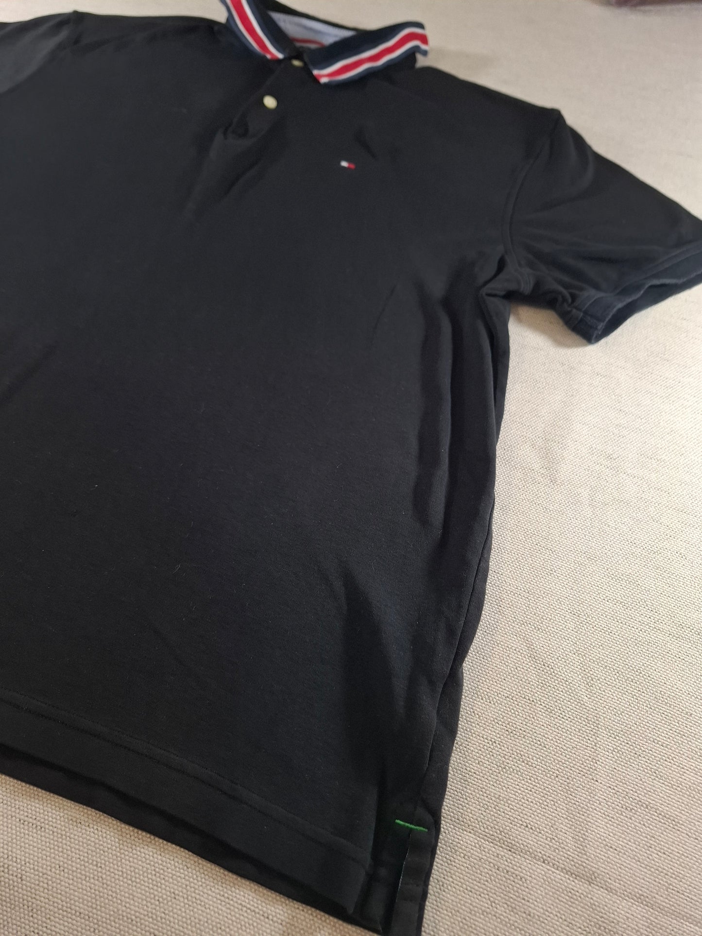 001354 Tommy Hilfiger Polo shirt size XL Black