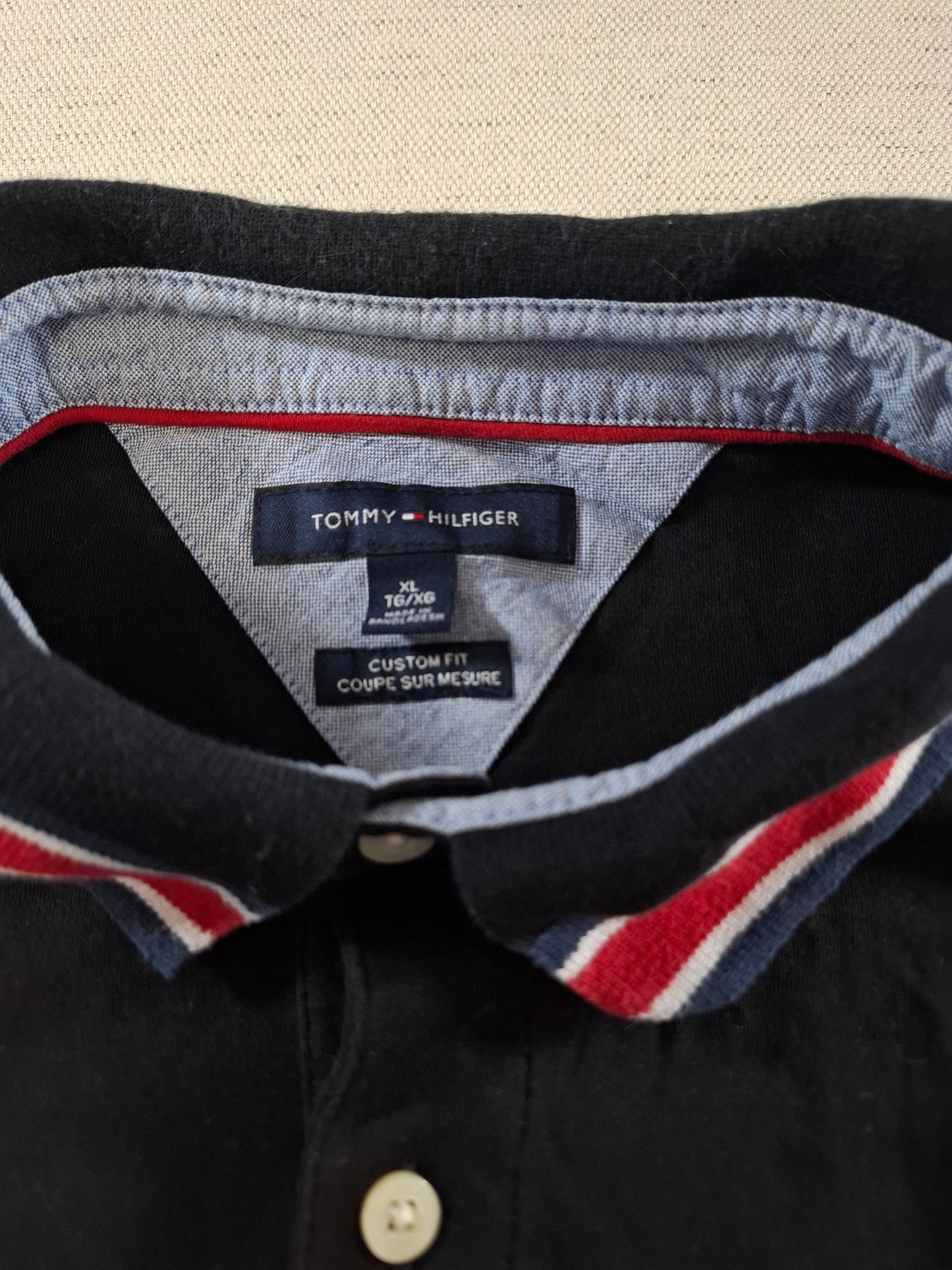 001354 Tommy Hilfiger Polo shirt size XL Black
