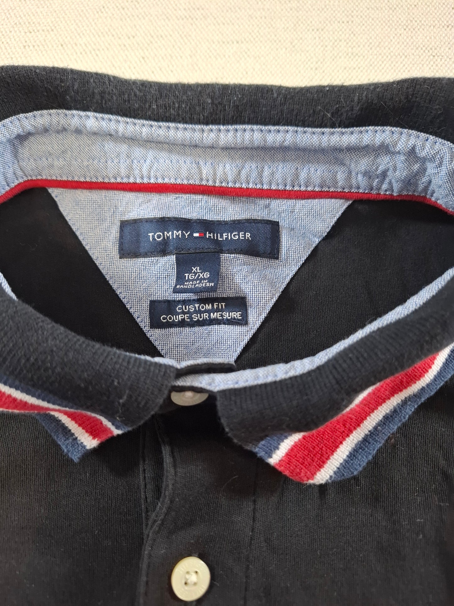 001354 Tommy Hilfiger Polo shirt size XL Black