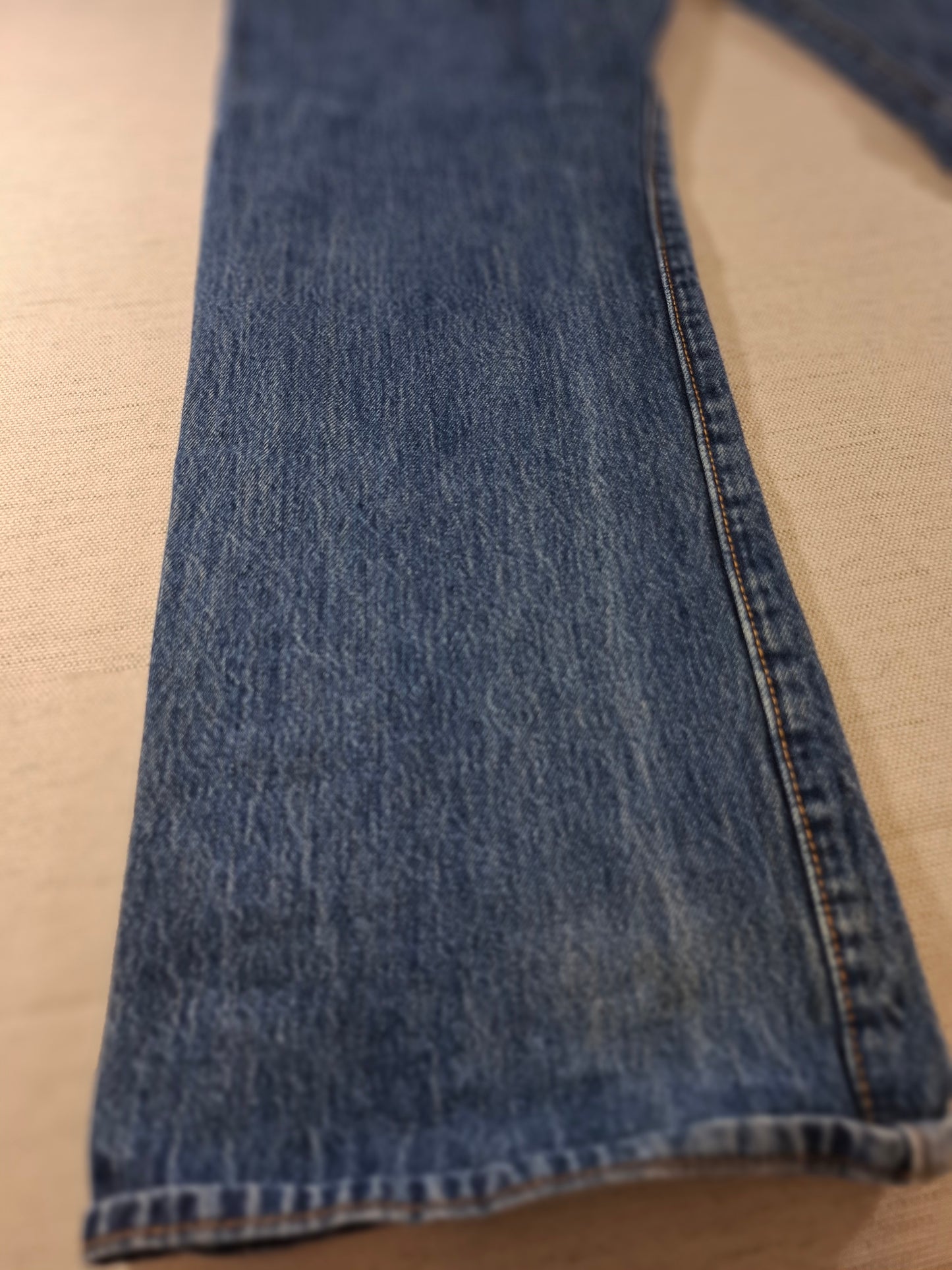 000231 Levi's 501 38/32 size Jeans Blue