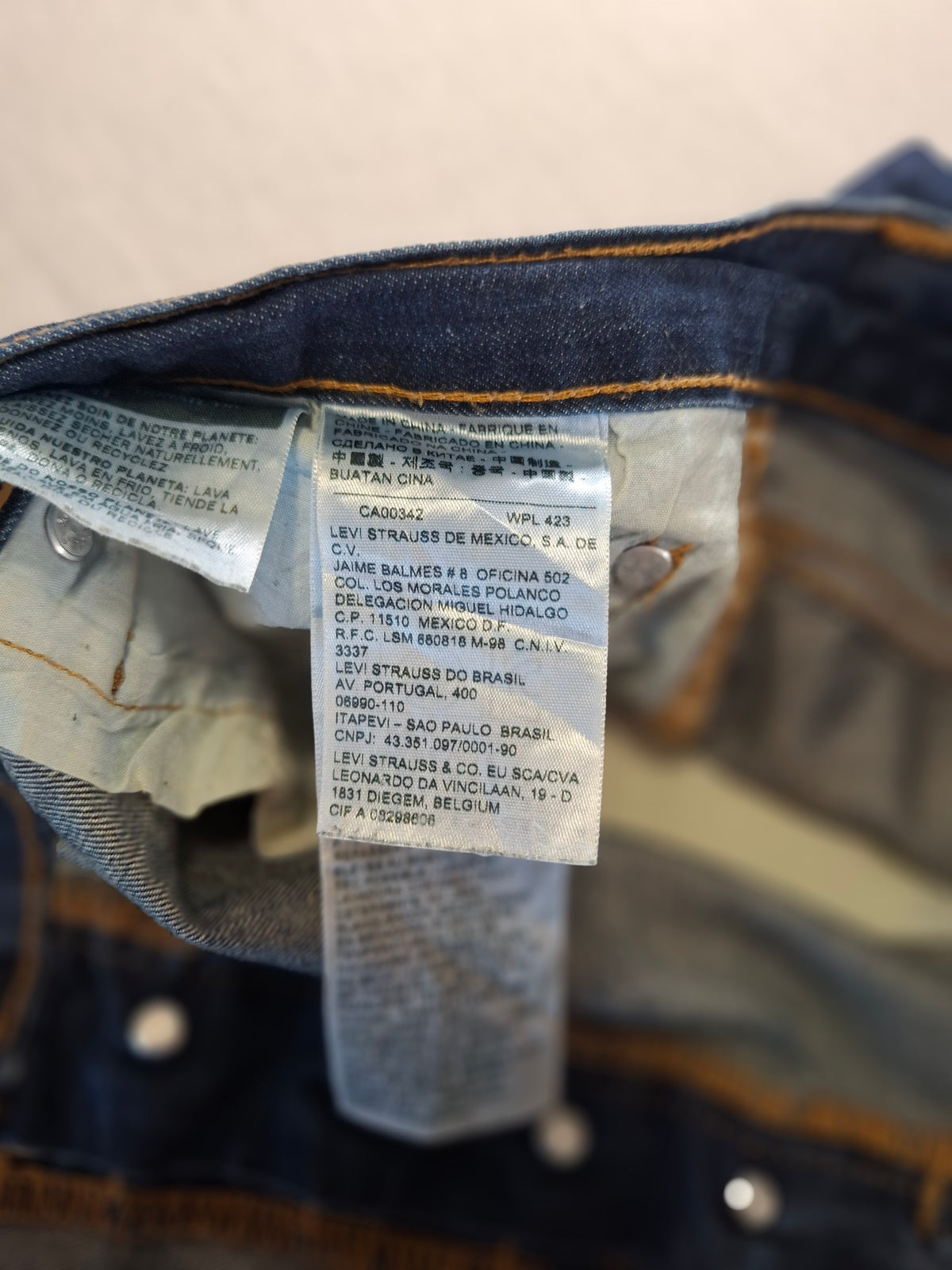 000232 Levi's 501 Jeans size 38/32 Blue