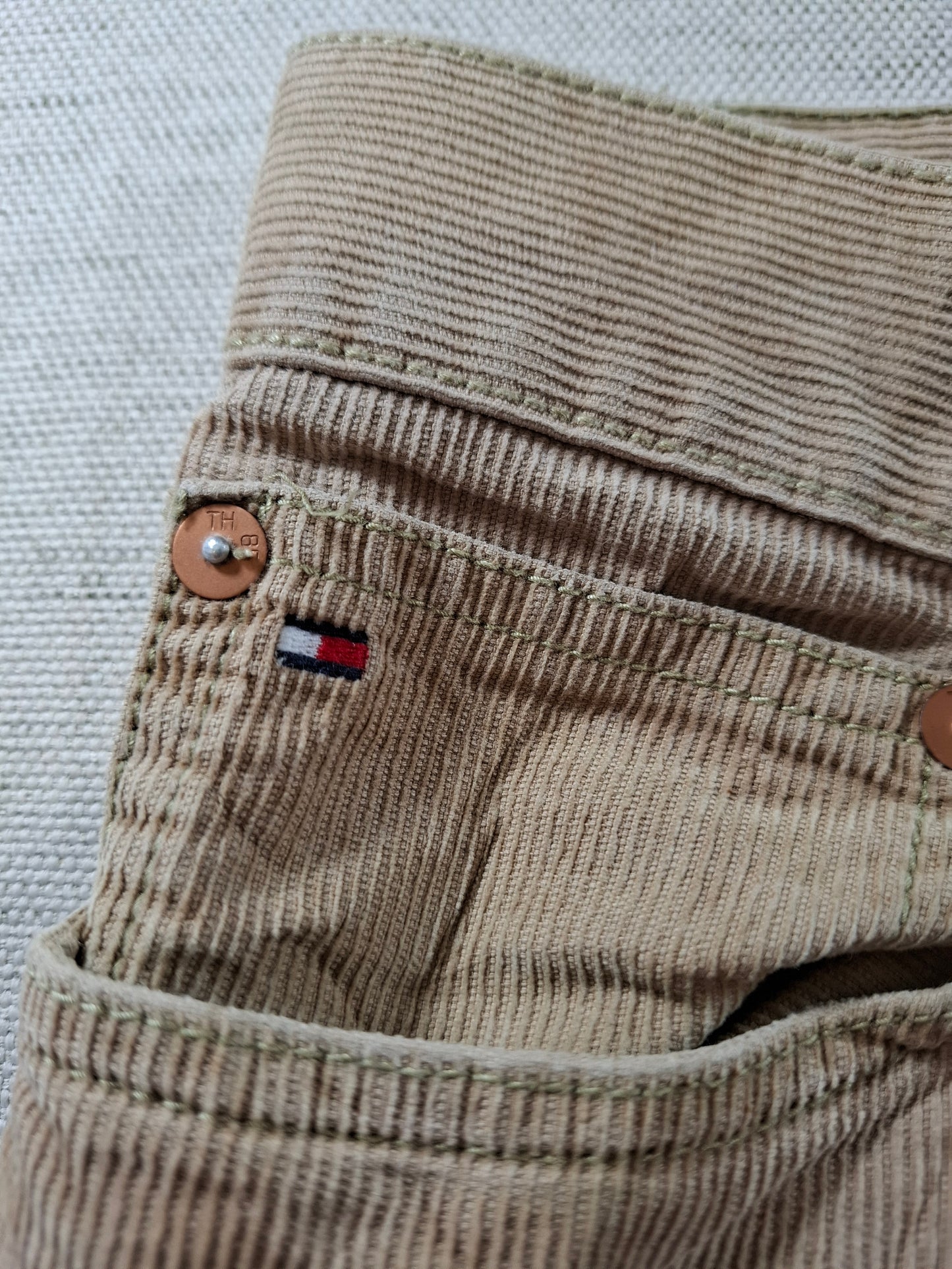 001378 Tommy Hilfiger Corduroy – Beige, Size 31/30