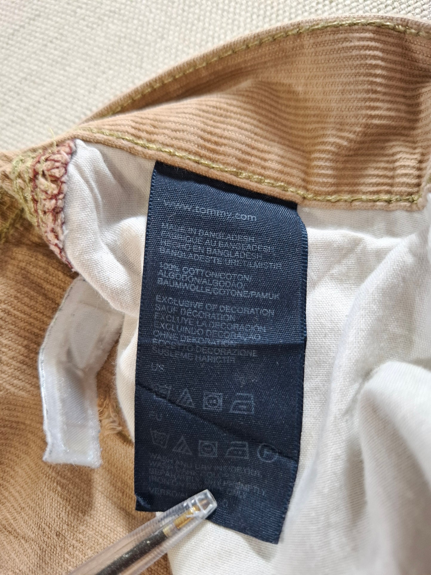 001378 Tommy Hilfiger Corduroy – Beige, Size 31/30