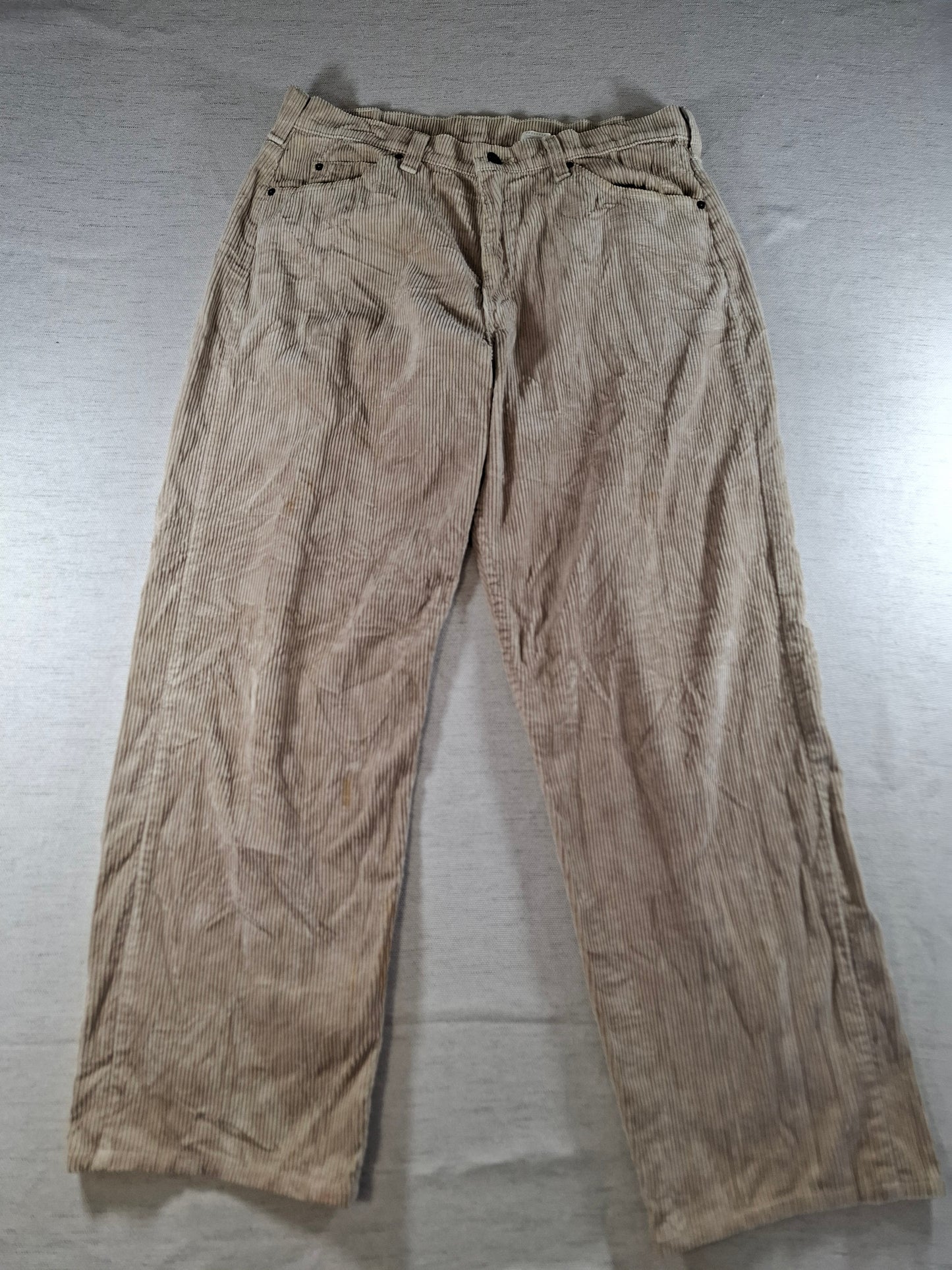 001381 Levi's Corduroy – Beige, Size 34/32