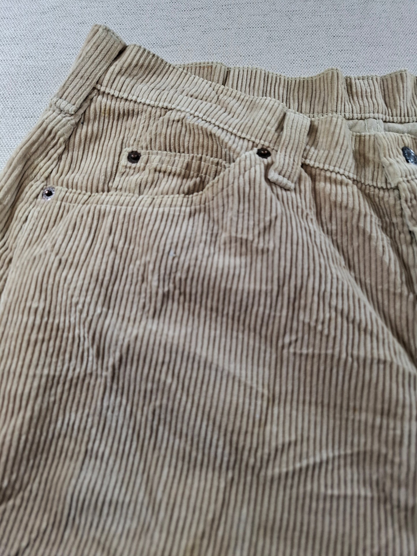 001381 Levi's Corduroy – Beige, Size 34/32