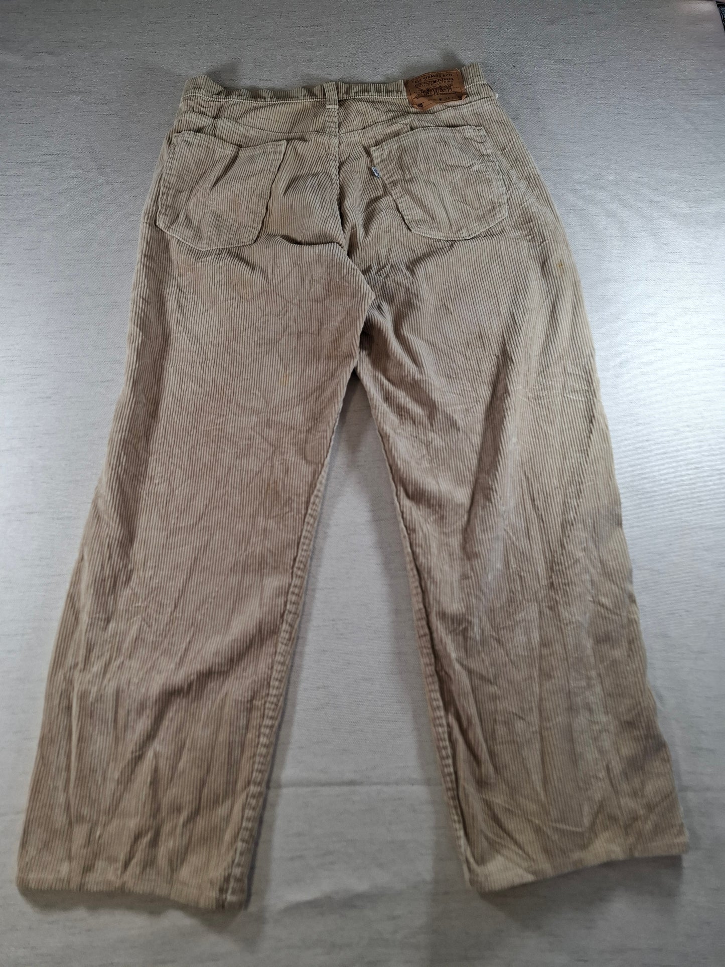 001381 Levi's Corduroy – Beige, Size 34/32