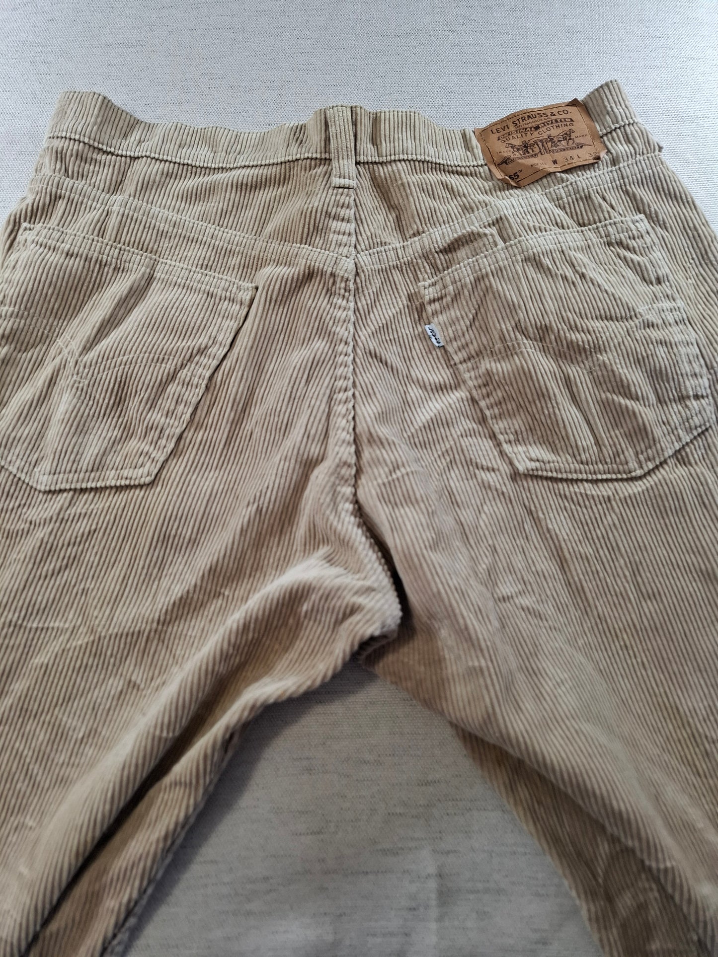 001381 Levi's Corduroy – Beige, Size 34/32
