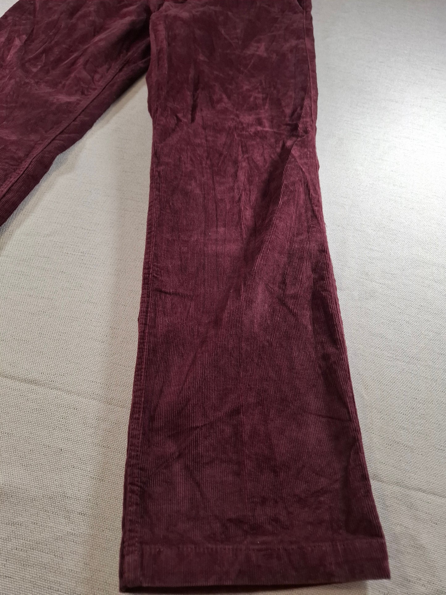001382 Dockers Corduroy – Burgundy, Size 34/34