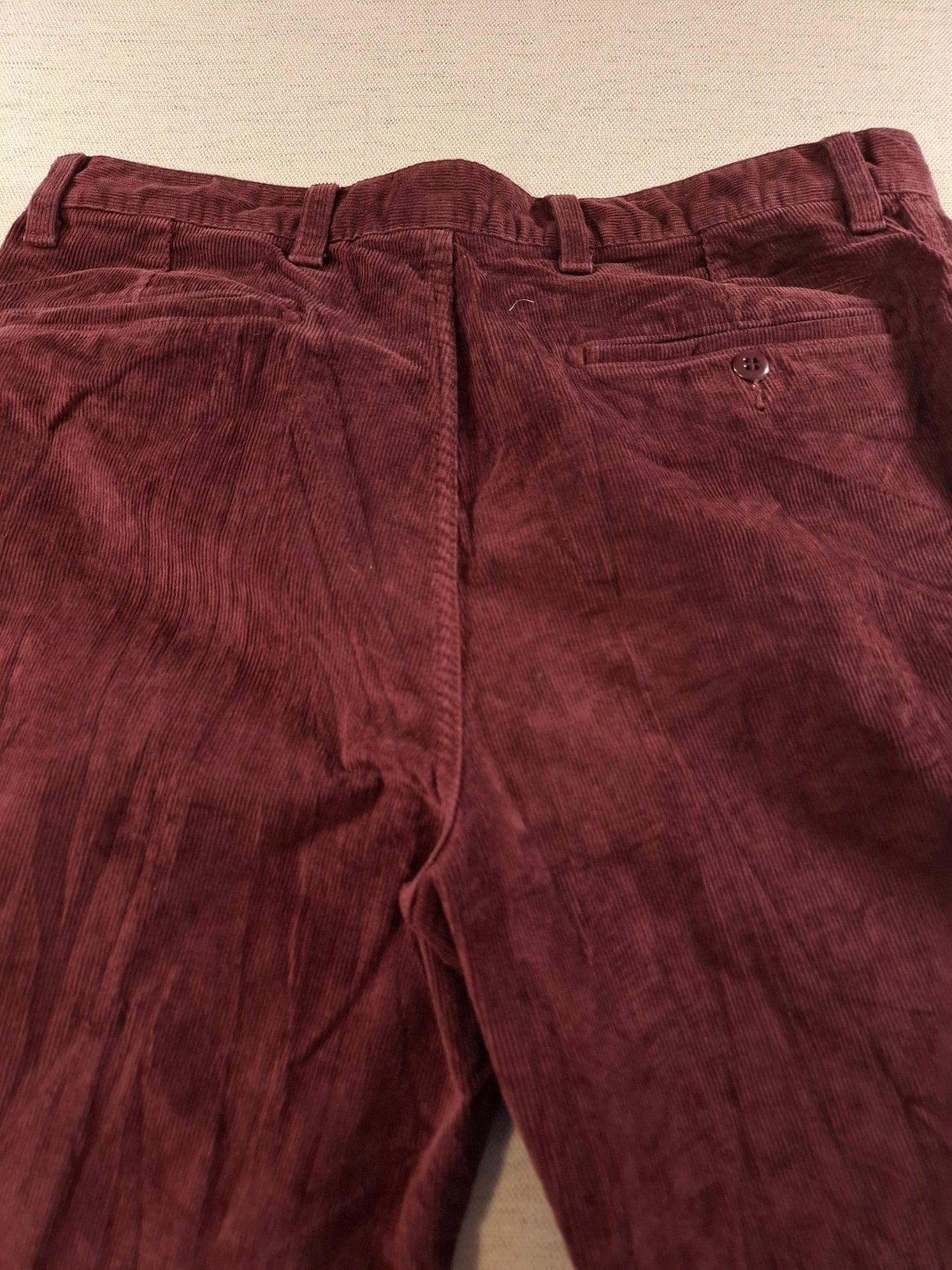 001382 Dockers Corduroy – Burgundy, Size 34/34