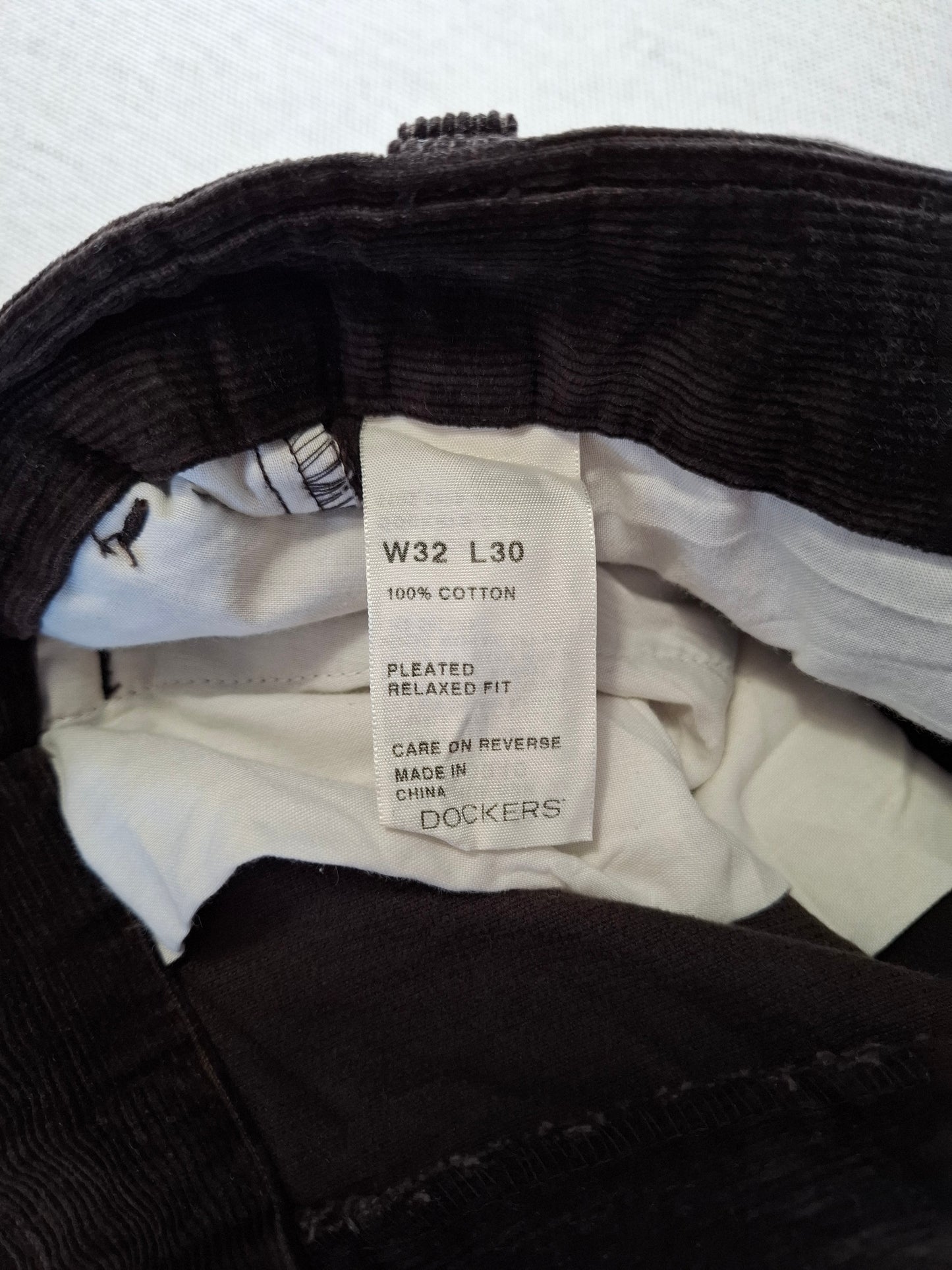 001383 Dockers Corduroy – Brown, Size 32/30
