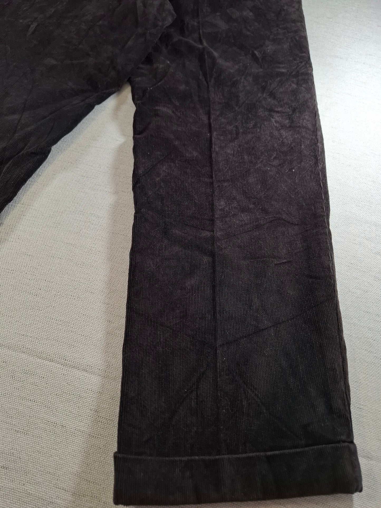 001383 Dockers Corduroy – Brown, Size 32/30