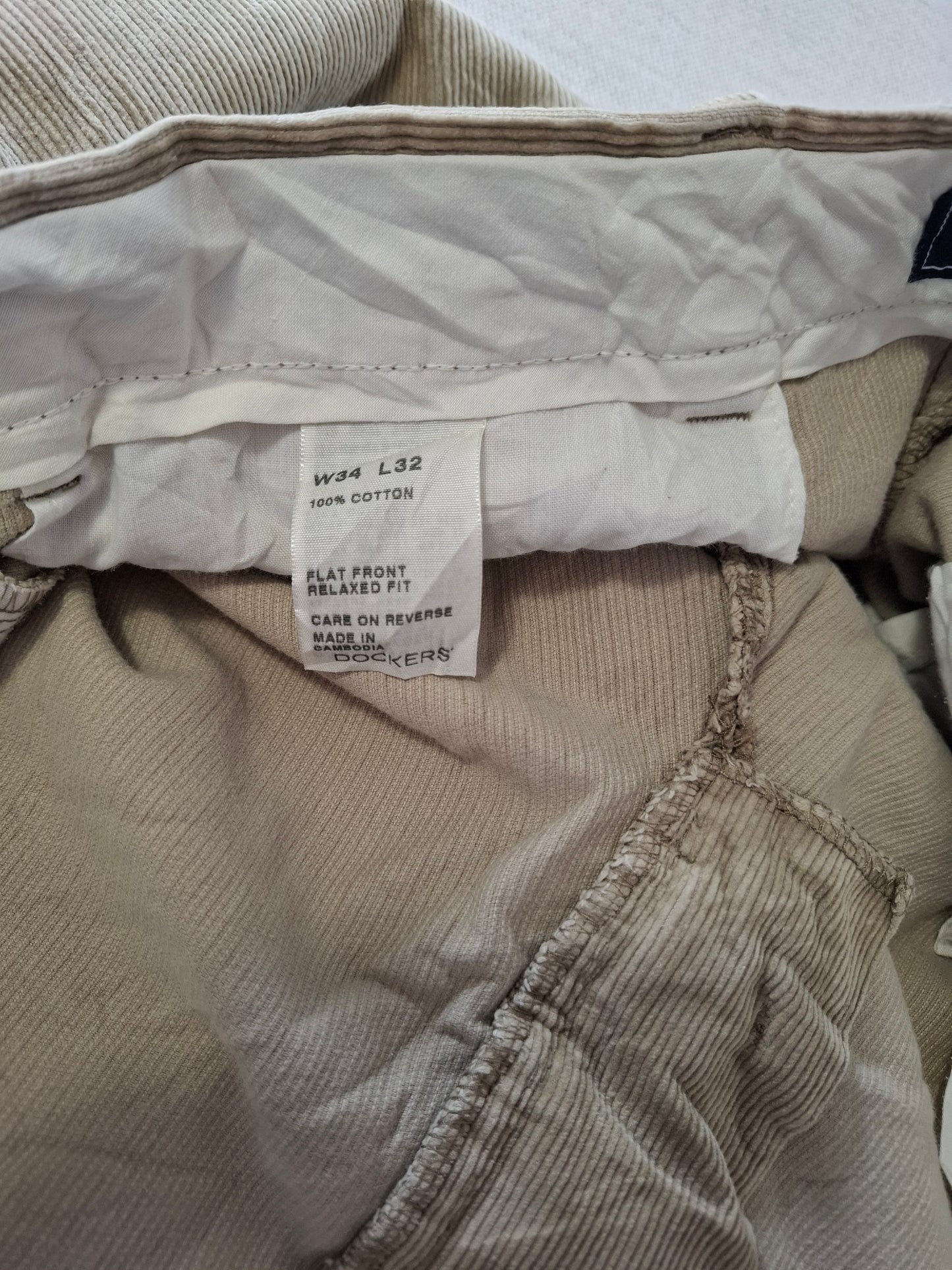 001386 Dockers Corduroy – Beige, Size 34/32