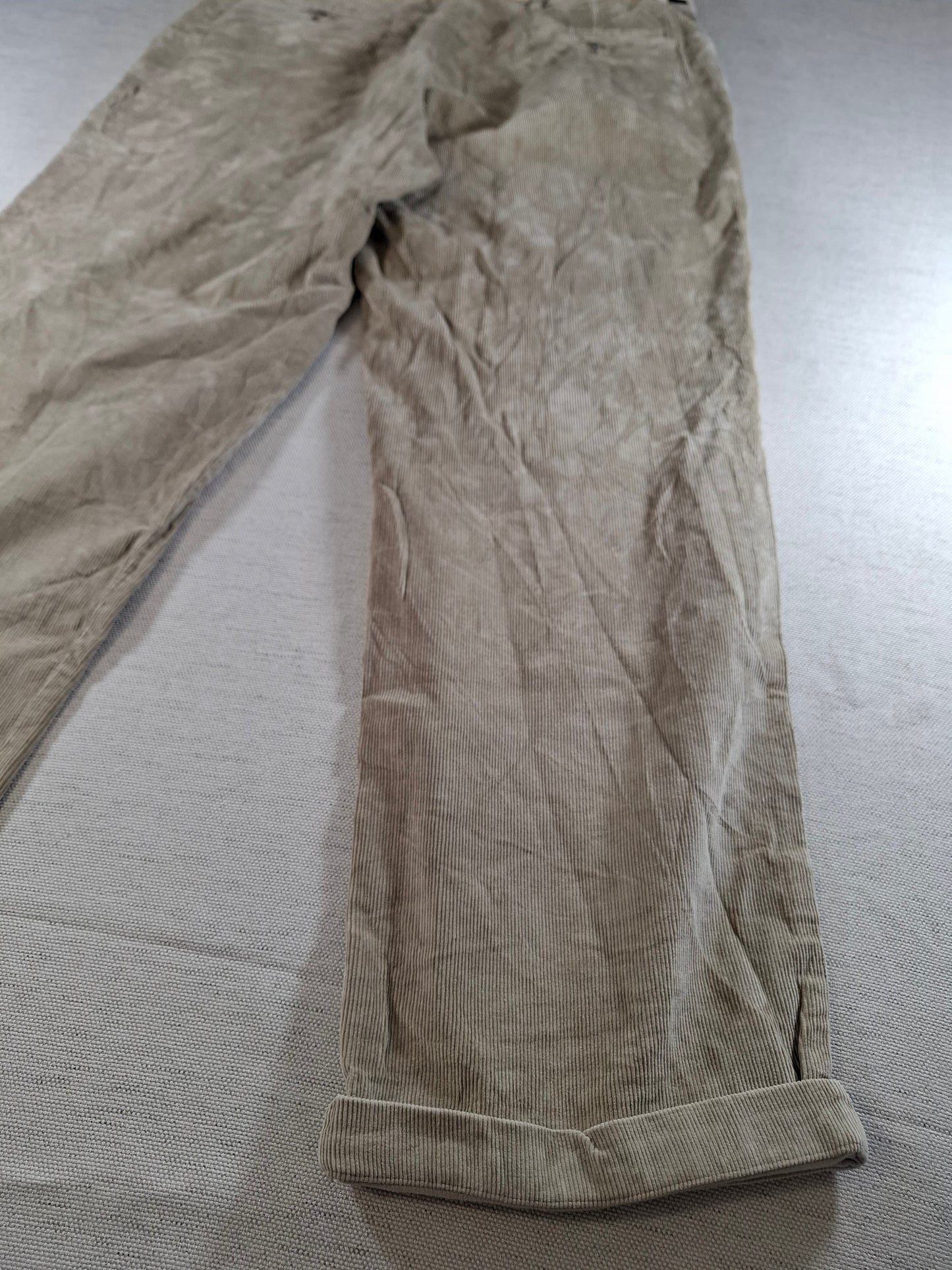 001386 Dockers Corduroy – Beige, Size 34/32