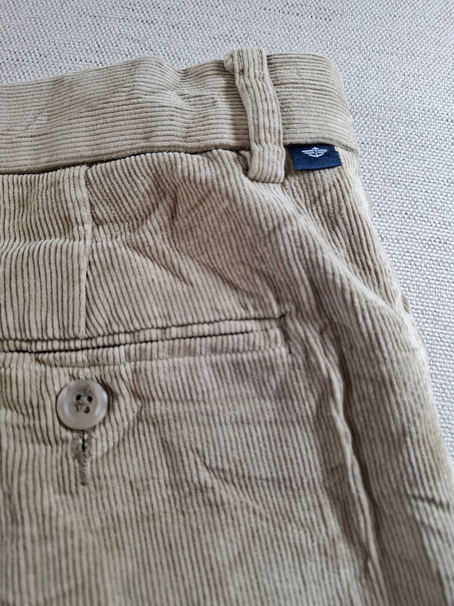 001386 Dockers Corduroy – Beige, Size 34/32